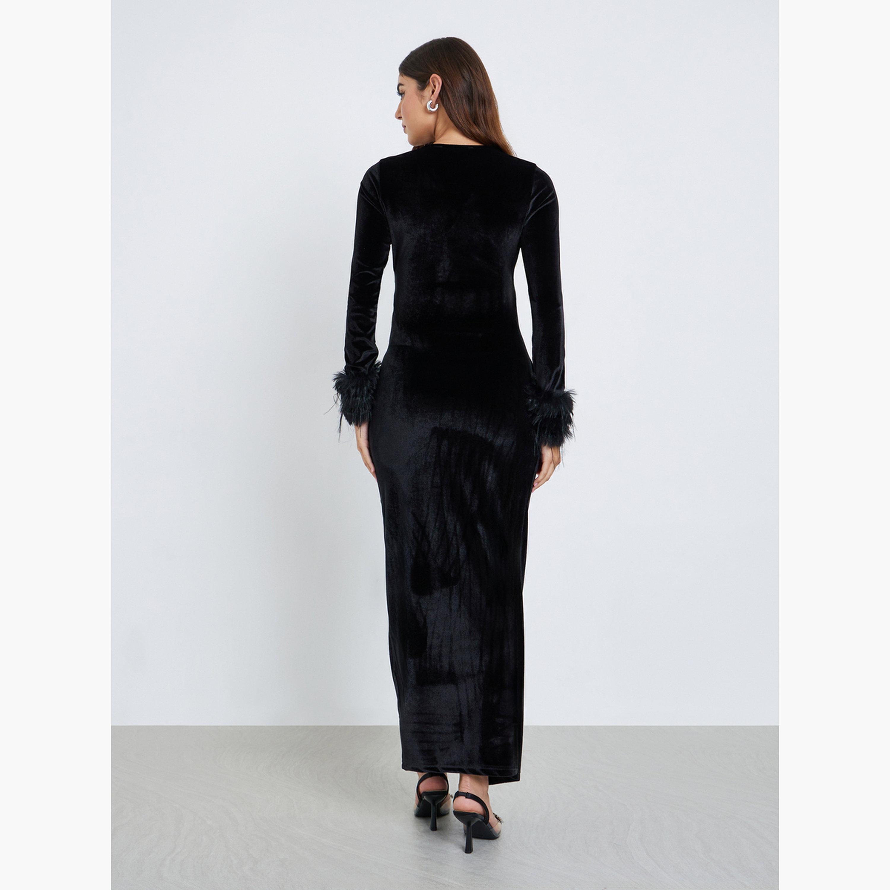 Styli Black Velvet Maxi Wrap Dress with Faux Fur Detail-women-clothing-dresses-image-5