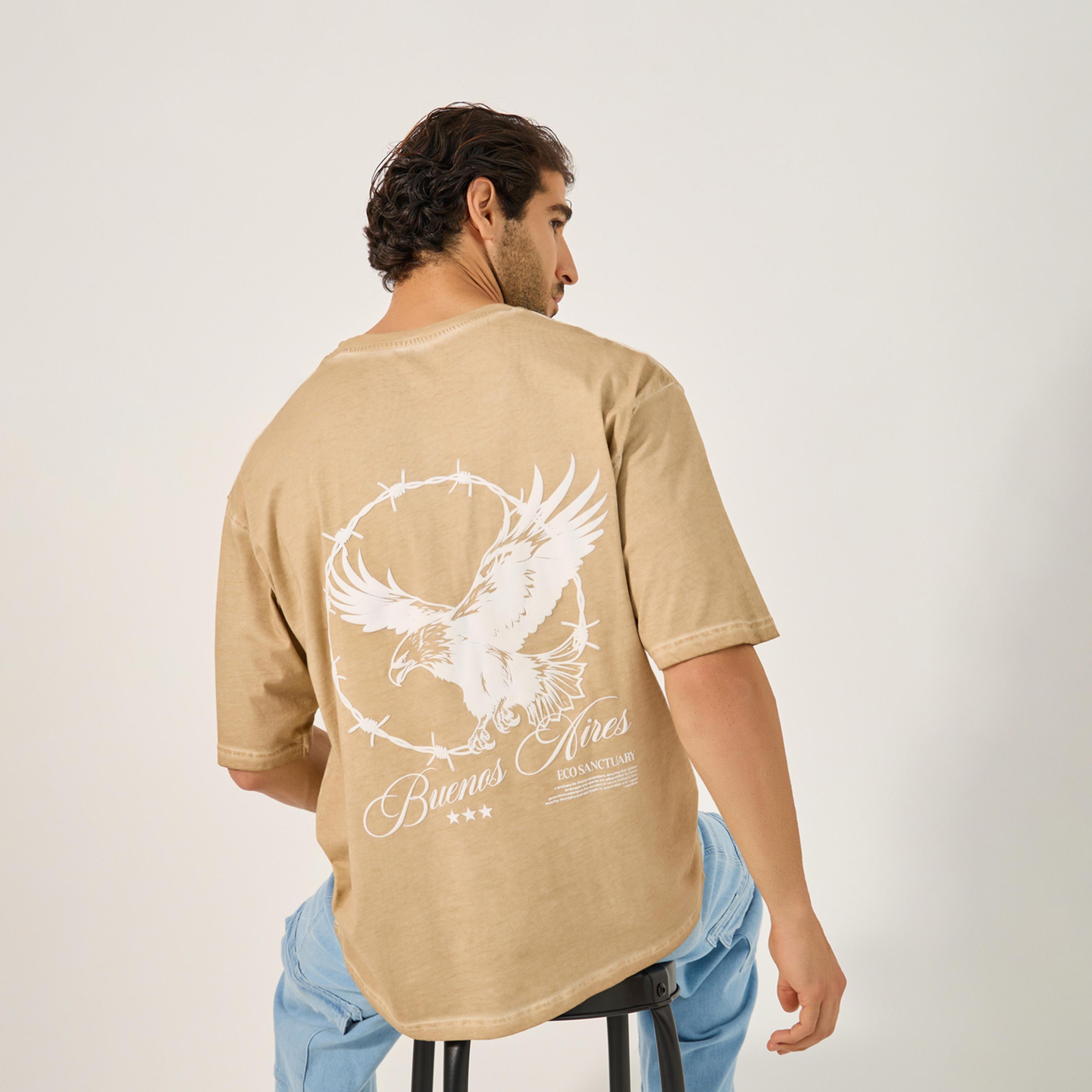 ستايلي - تي شيرت كبير الحجم بطبعة نسر مغسول بالحامض-men-clothing-tshirtsandpolos-tshirts-image-3