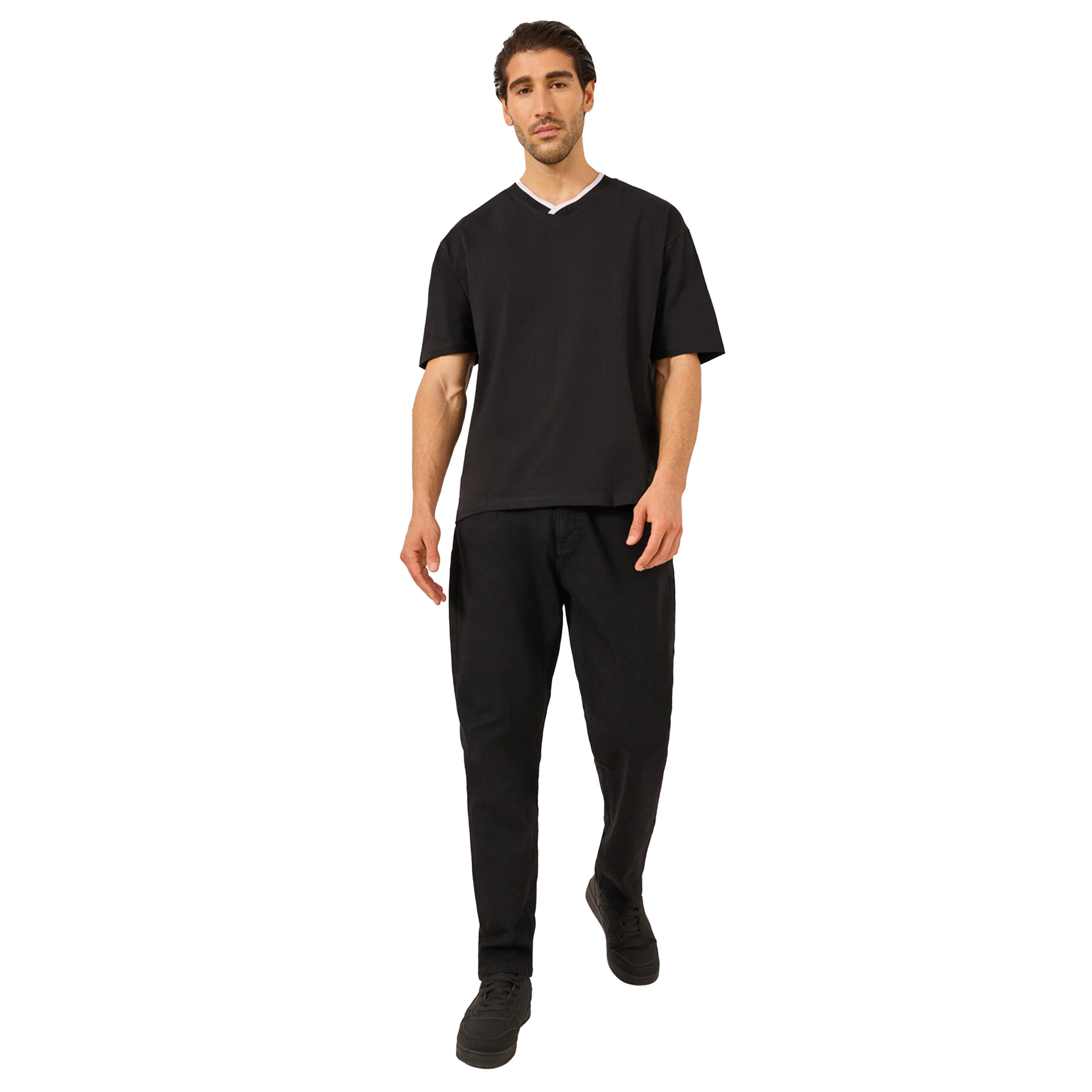 Styli Tipped V Neck Jersey Regular Fit T-Shirt-men-clothing-tshirtsandpolos-tshirts-image-2