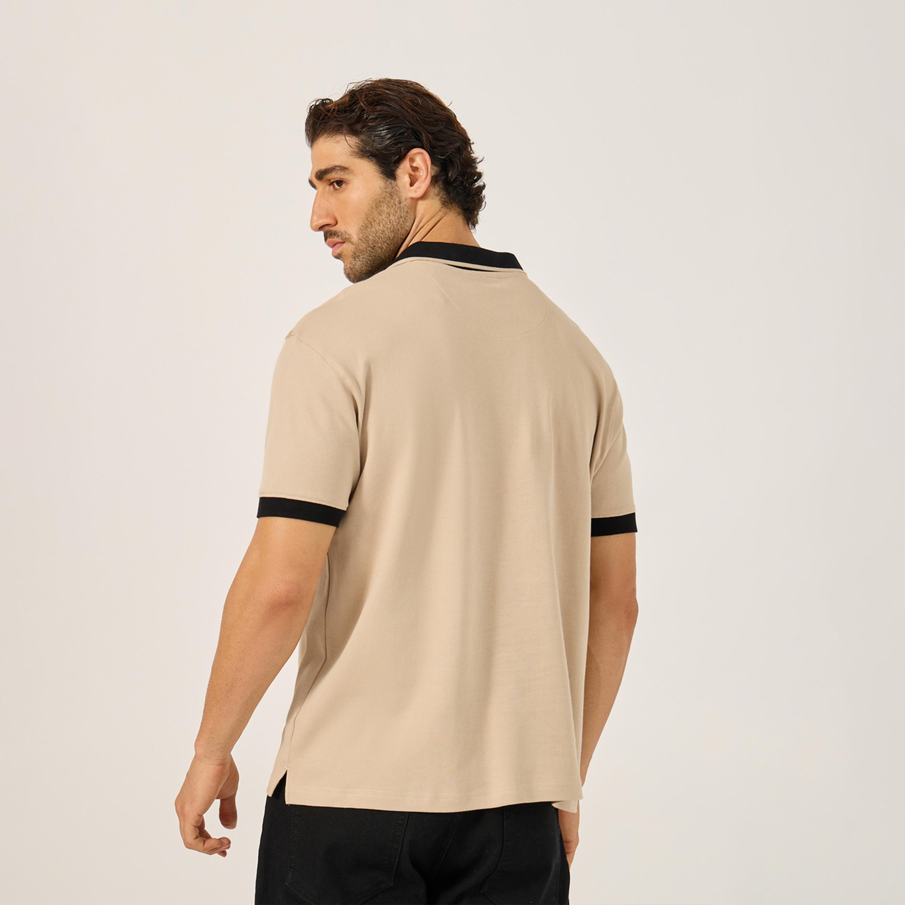 ستايلي - تي شيرت بولو بقصّة مريحة وحواف متباينة اللون-men-clothing-tshirtsandpolos-polos-image-4