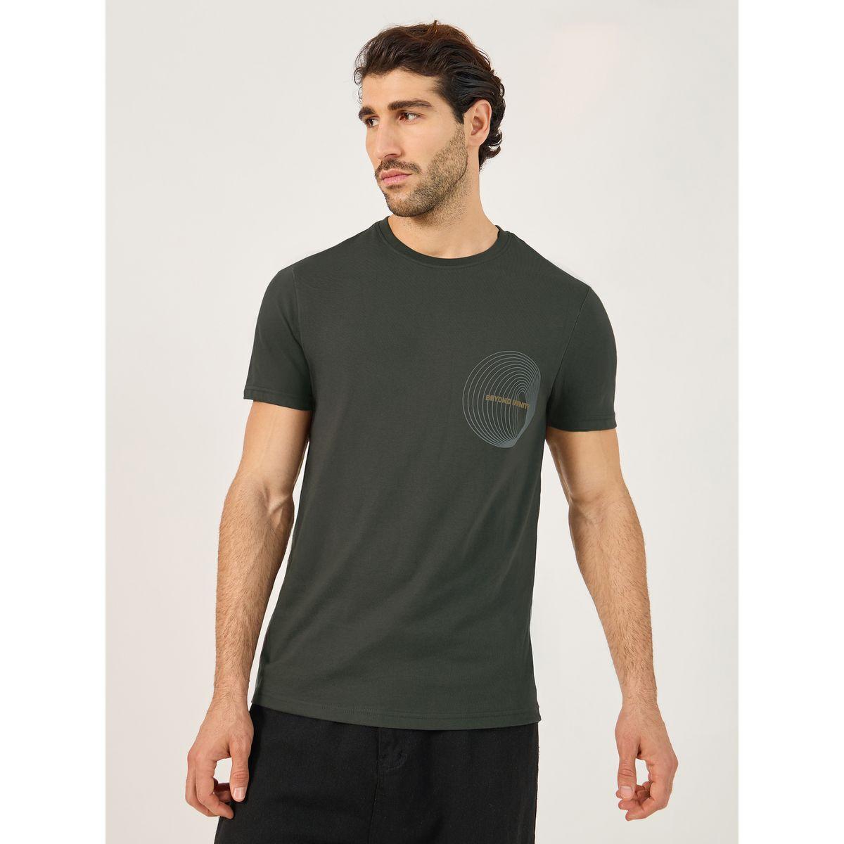 تيشيرت بقصة عادية وطبعة جرافيك بنمط هندسي-men-clothing-tshirtsandpolos-tshirts-image-1