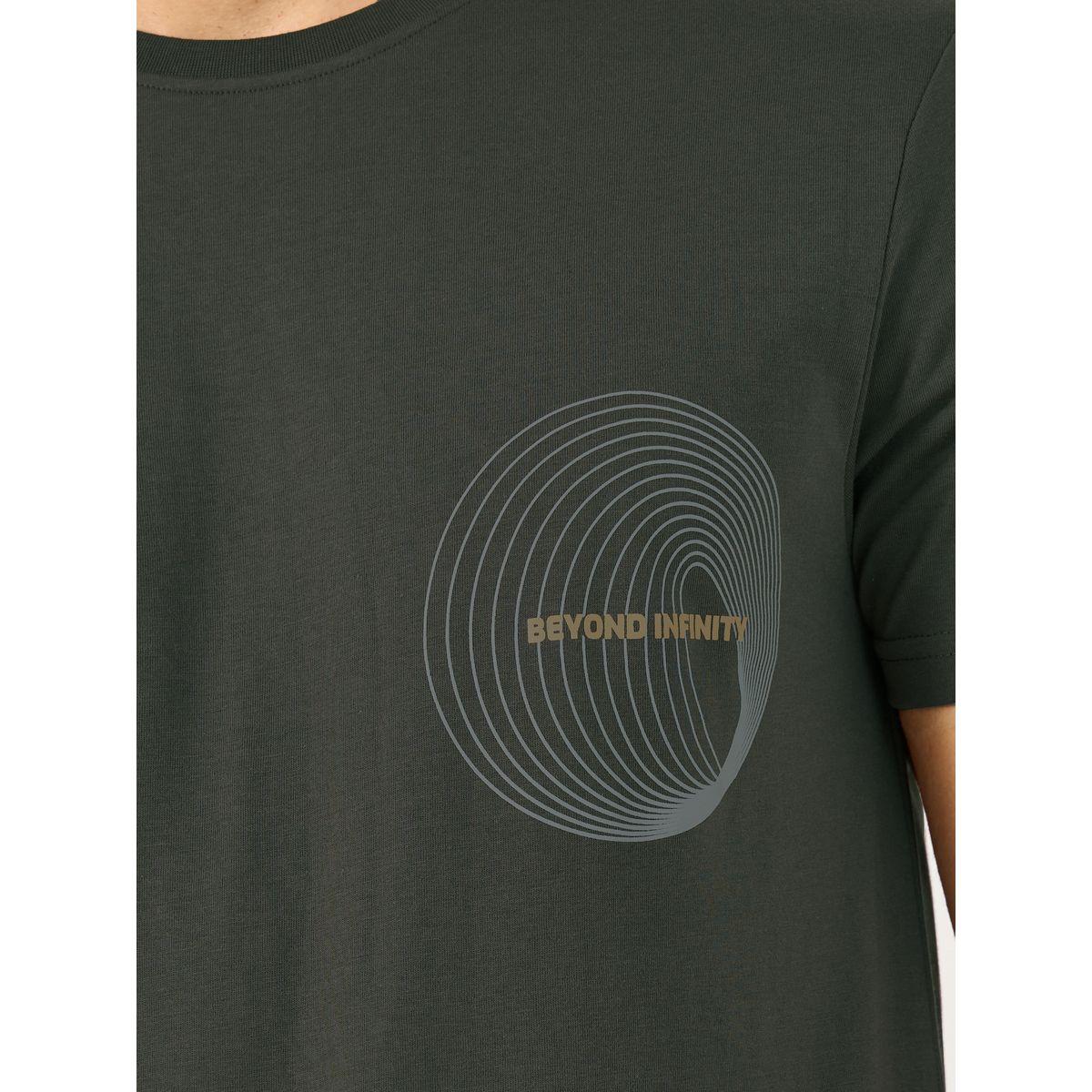تيشيرت بقصة عادية وطبعة جرافيك بنمط هندسي-men-clothing-tshirtsandpolos-tshirts-image-3