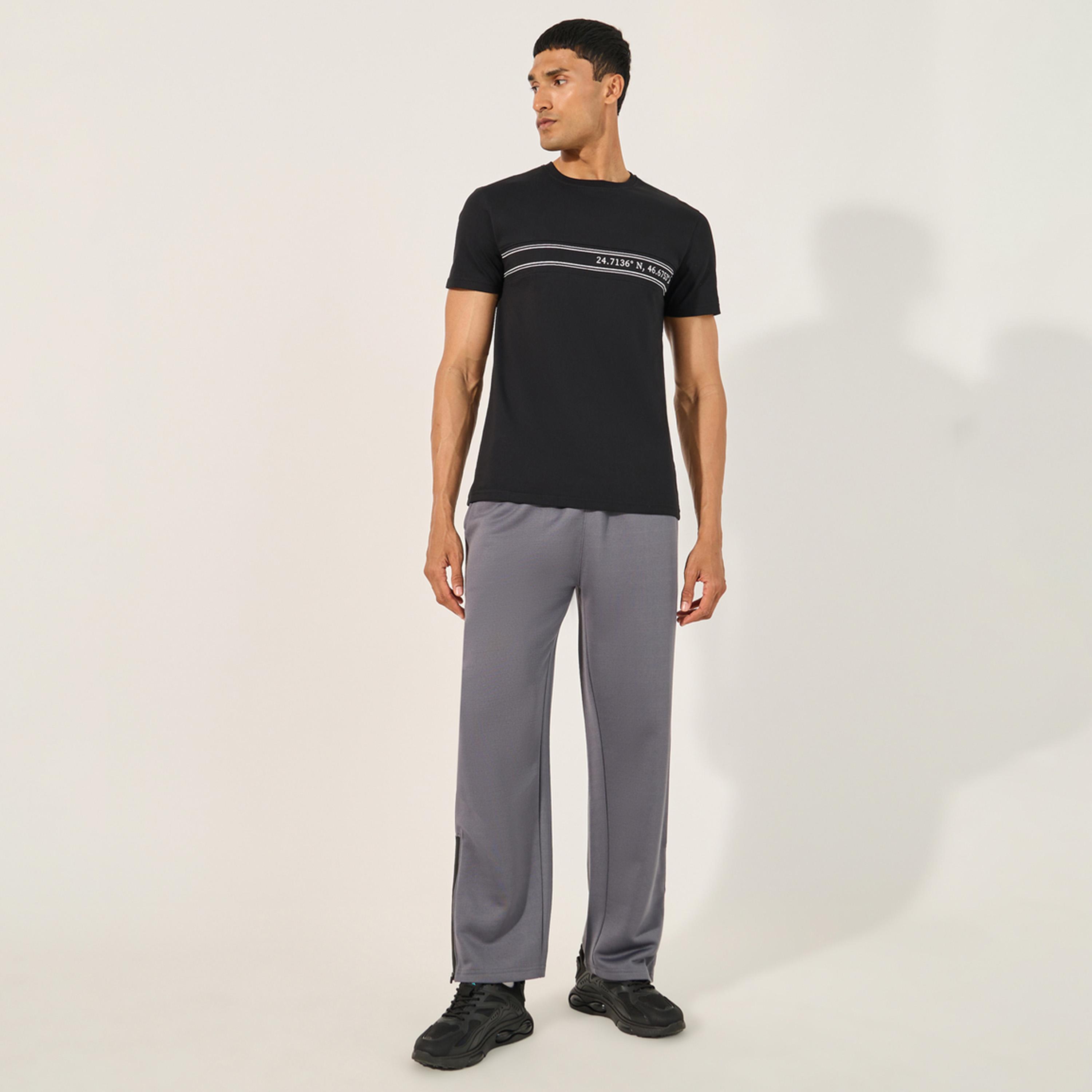 Styli Minimal Print Panelled Regular Fit T-Shirt-men-clothing-tshirtsandpolos-tshirts-image-2