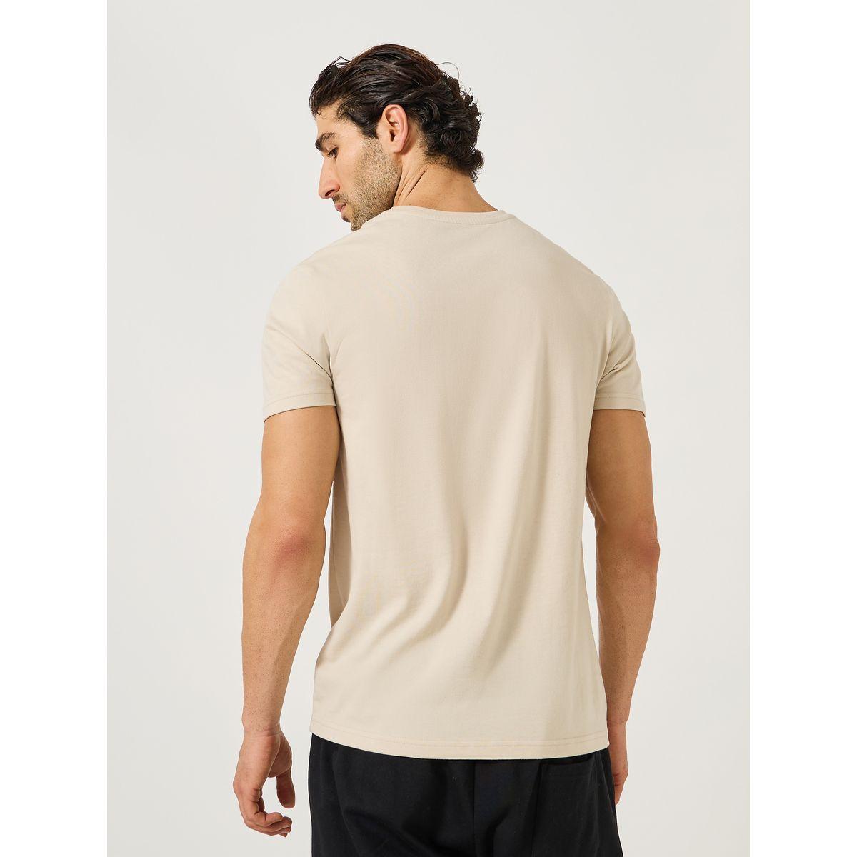 تيشيرت بقصة عادية وطبعة كتابة-men-clothing-tshirtsandpolos-tshirts-image-4