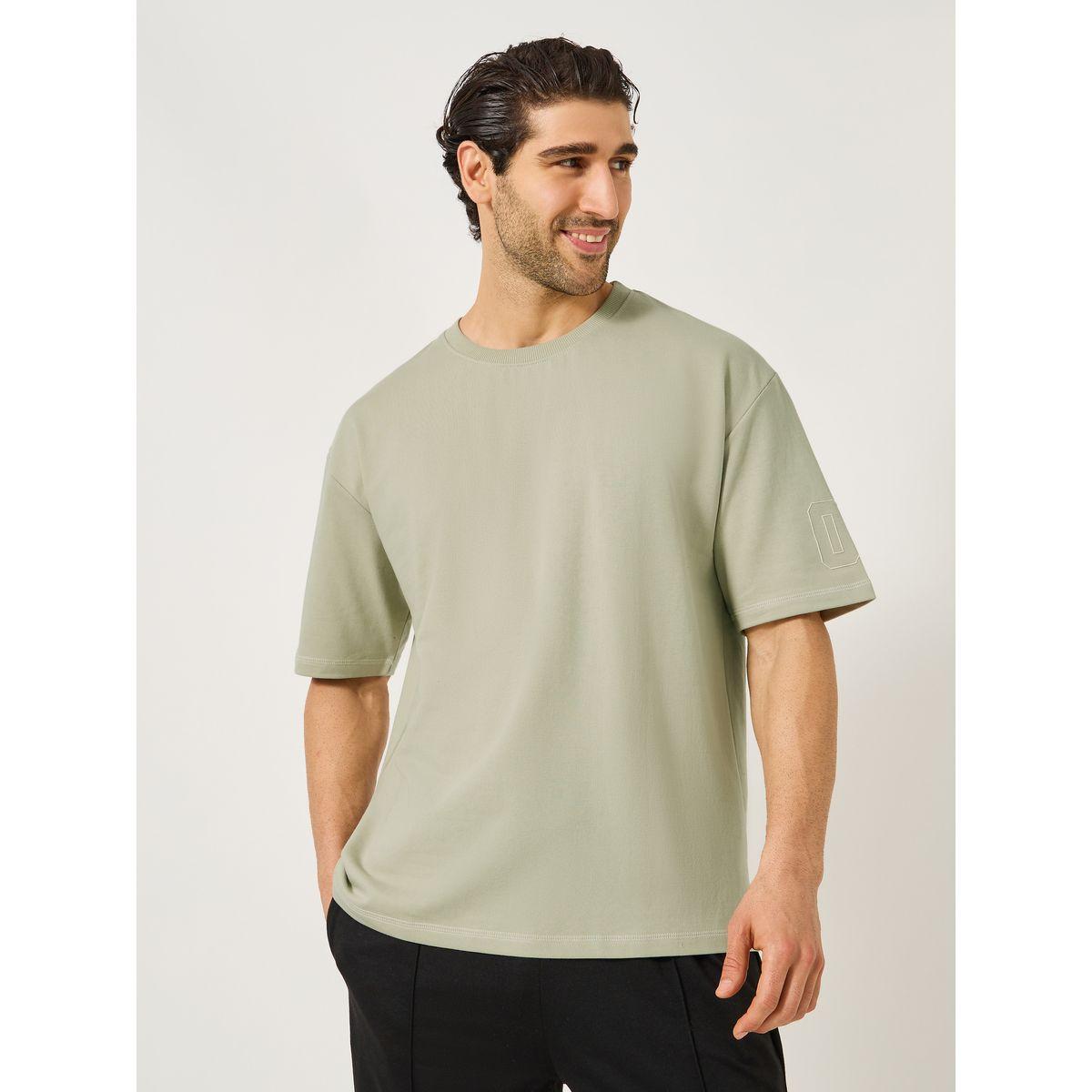 تيشيرت فضفاض بنسيج تيري وطبعة كتابة-men-clothing-tshirtsandpolos-tshirts-image-2