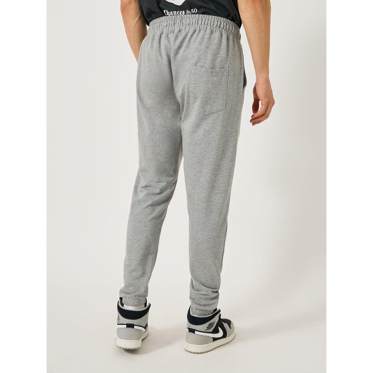 جوغر بقصة سليم فيت وطبعة جرافيك-men-clothing-bottoms-joggers-image-5