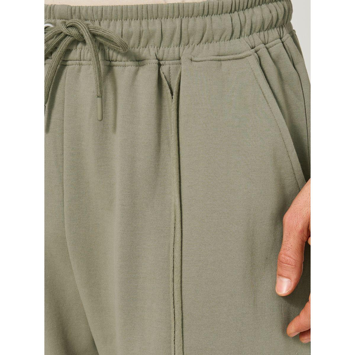 جوغر فضفاض بتفاصيل محزوزة مع أربطة-men-clothing-bottoms-joggers-image-3