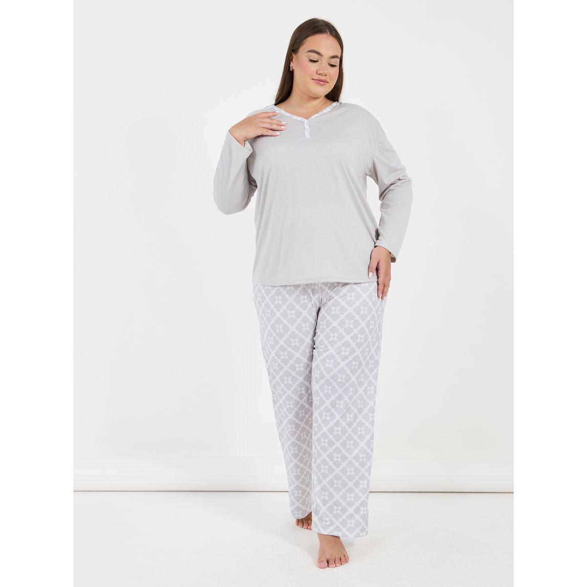 Styli Plus Size Placket V Neck Drop Shoulder T-Shirt & Geo Print Pyjama Set-women-clothing-nightwear-pyjamas-longsets-image-1