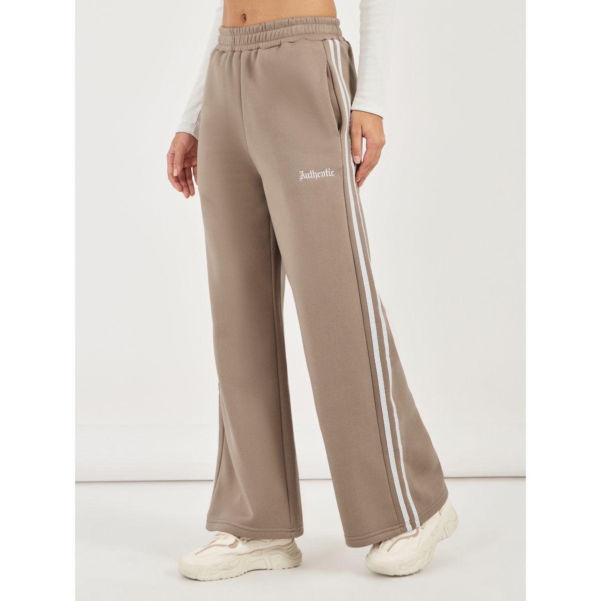 Styli Elevate Contrast Stripe Detail Front Zip Jacket & Embroidered Detail Pants Co-Ords-women-clothing-coordsets-image-5