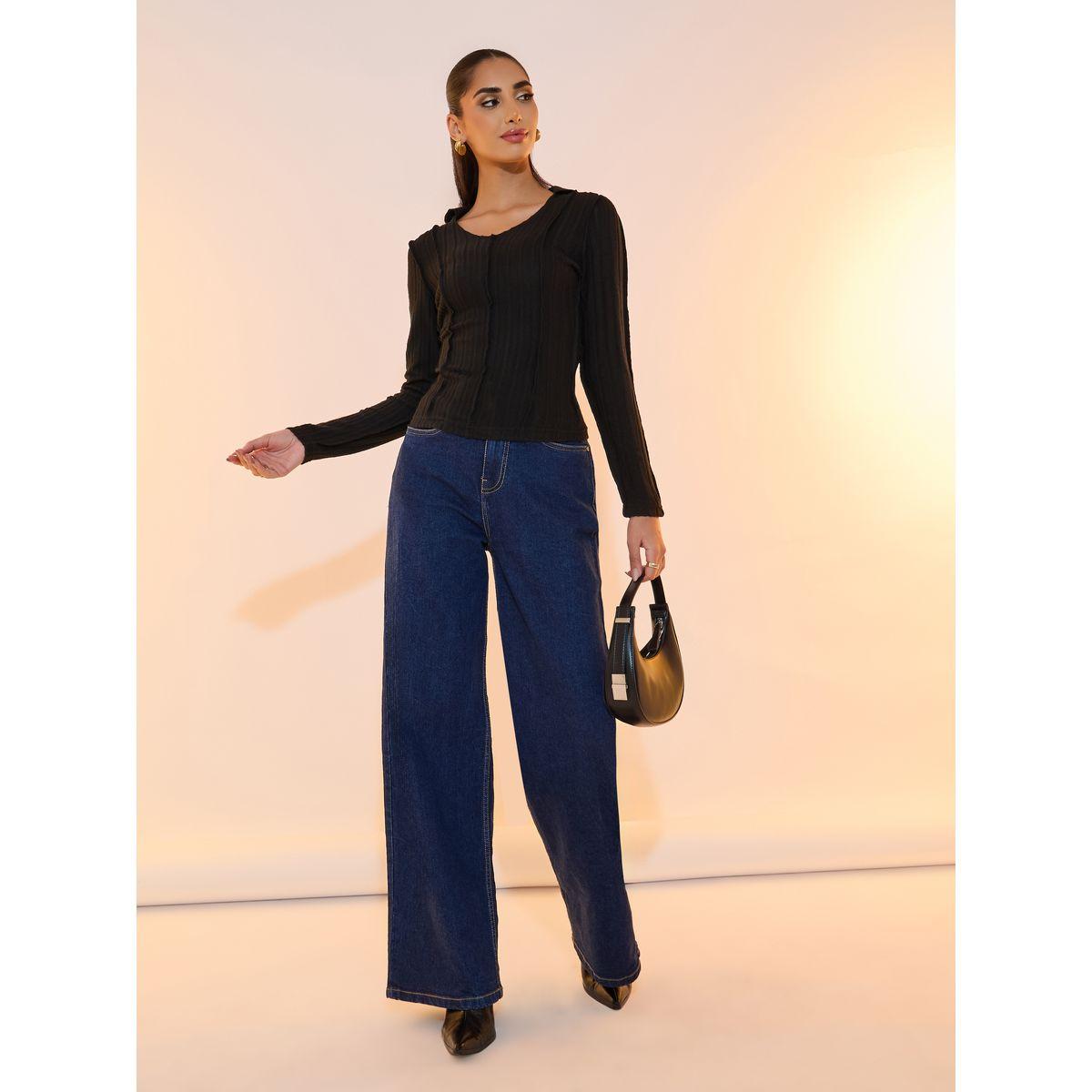 بلوزة محبوكة سادة بتفاصيل مضلعة وياقة بولو-women-clothing-tshirts-image-2
