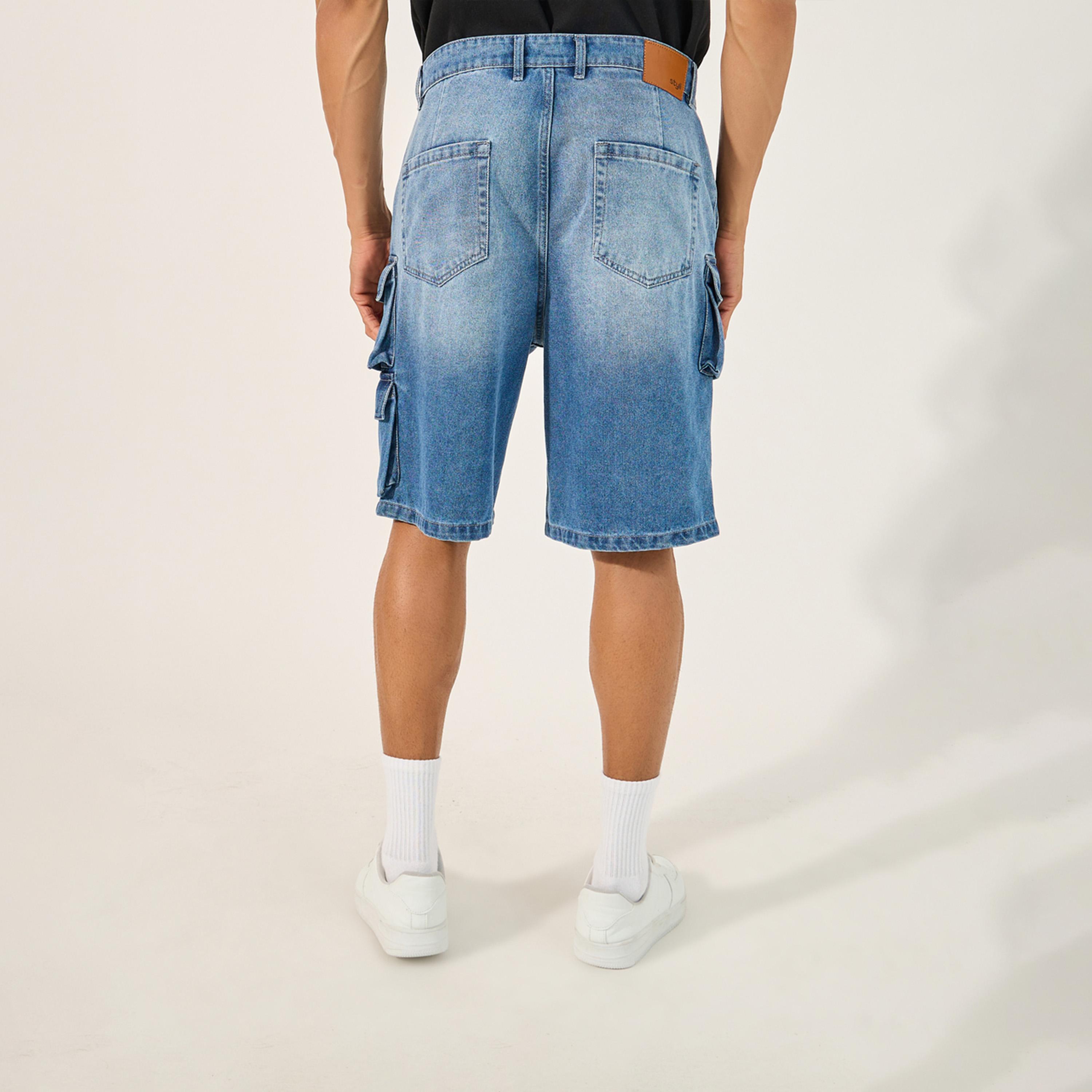 ستايلي - شورت كبير الحجم مغسول بالحامض مع جيب كارغو-men-clothing-bottoms-shorts-image-4