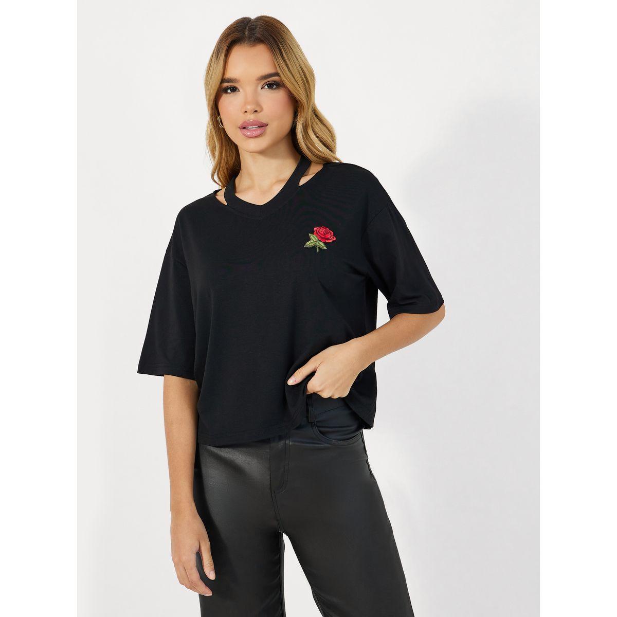 تيشيرت فضفاض بتفاصيل مُطرّزة وأكمام قصيرة-women-clothing-tshirts-image-1