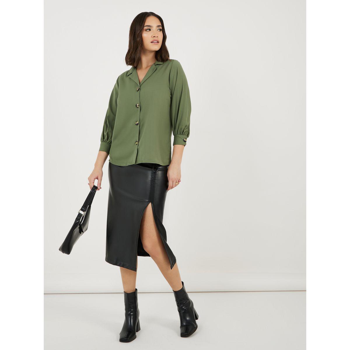 بلوزة سادة بقصة مريحة وياقة بشق-women-clothing-shirtsandblouses-shirts-image-2