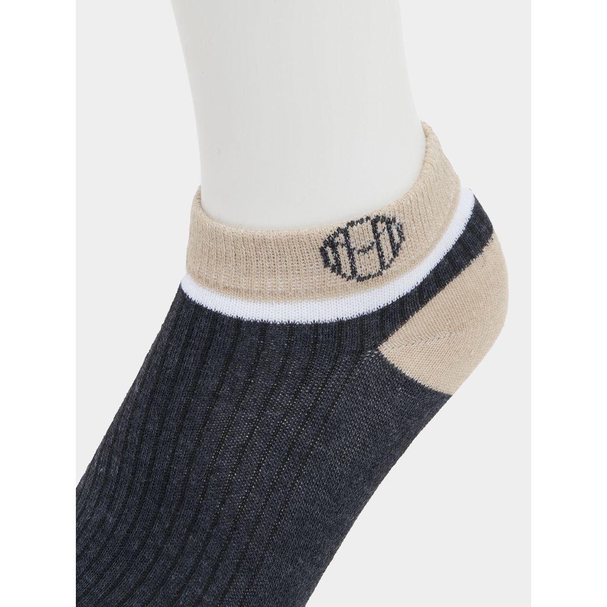 مجموعة من 5 جوارب بطول الكاحل-men-socks-image-11