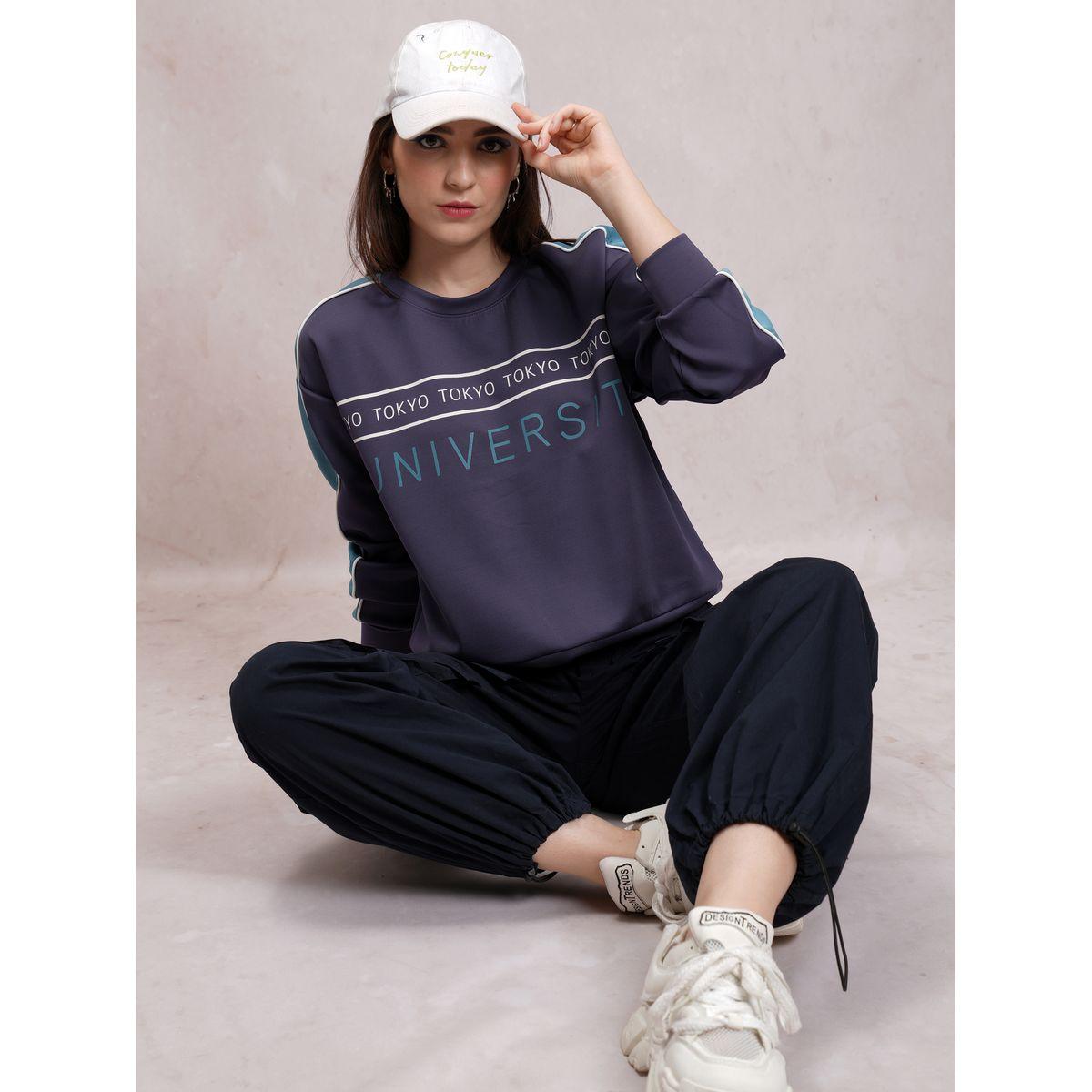 سويت شيرت بطبعة كتابة وياقة دائرية طوكيو توكيز × ستايلي-women-winterwear-hoodiesandsweatshirts-sweatshirts-image-2