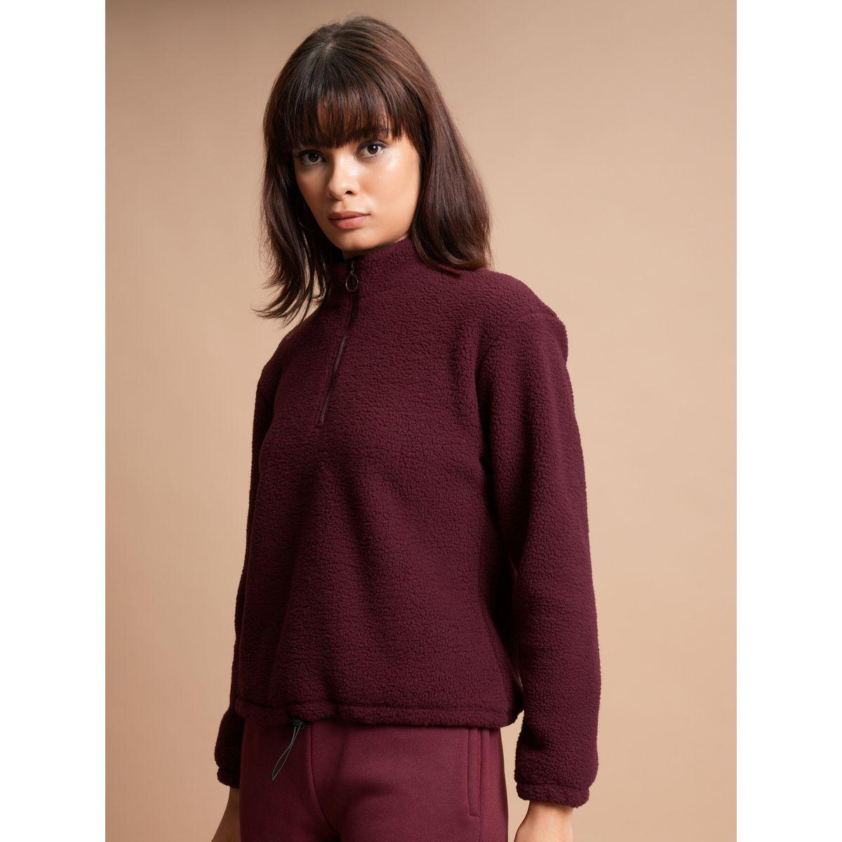 Tokyo Talkies X Styli  Regular Fit Textured Sweatshirt-women-winterwear-hoodiesandsweatshirts-sweatshirts-image-4
