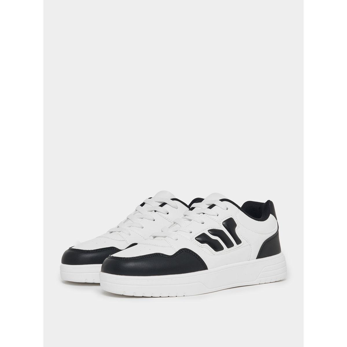 Styli Graphic Patch Work Lace Up Platform Sole Sneakers-men-shoes-sneakers-image-2