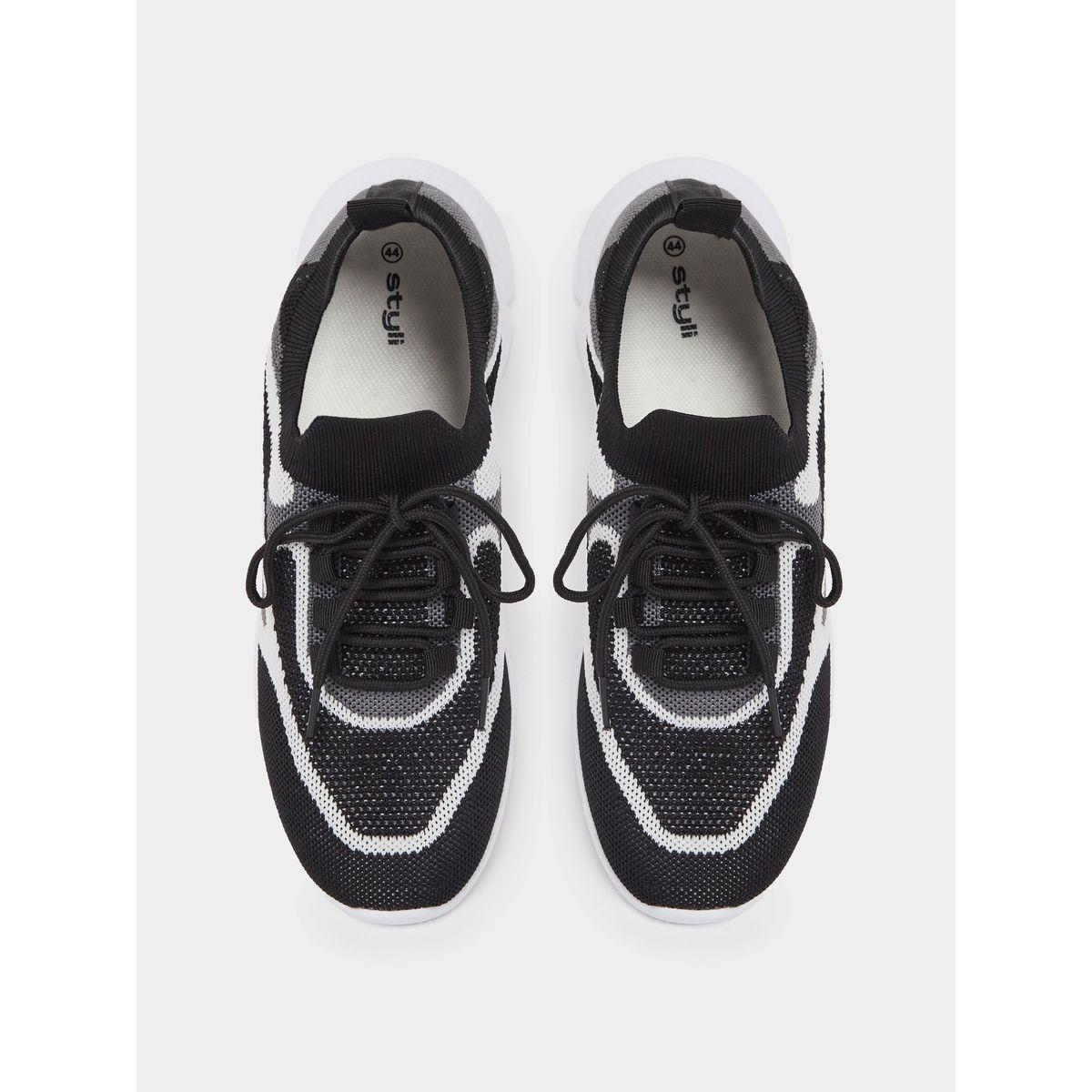 Styli Color Block Textured Breathable Lace Up Sneakers-men-shoes-sneakers-image-12