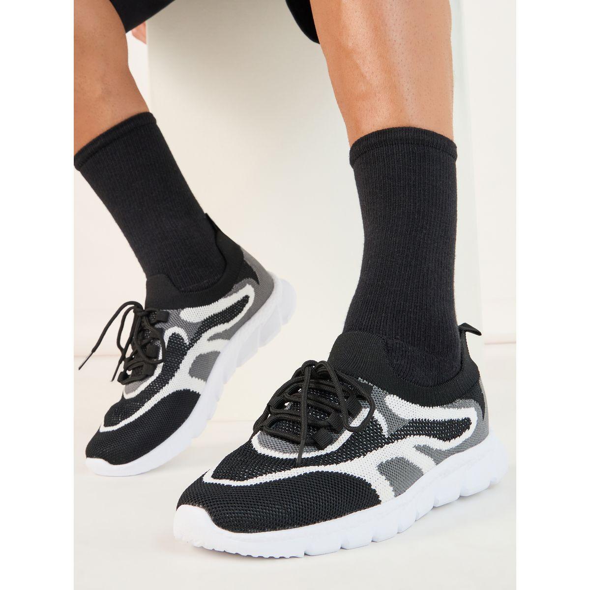 حذاء سنيكرز بنمط كتل الألوان بتفاصيل بارزة الملمس ورباط غلق-men-shoes-sneakers-image-7