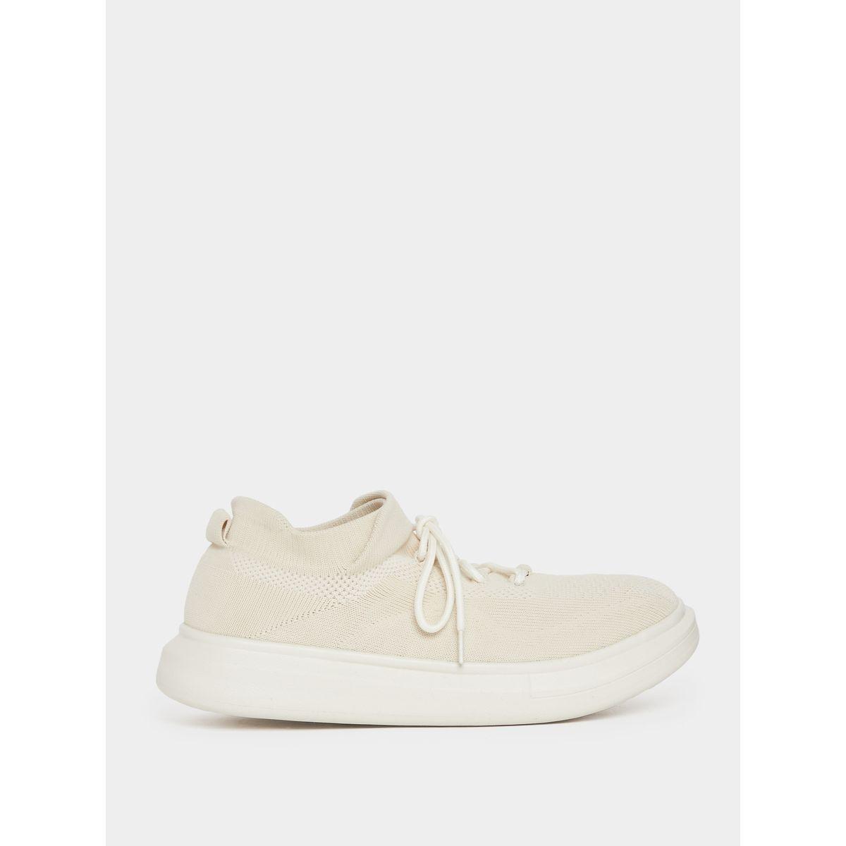 Styli Textured Lace Up Platform Sole Sneakers-men-shoes-sneakers-image-1