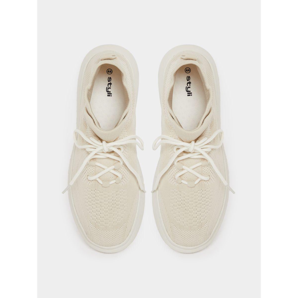 Styli Textured Lace Up Platform Sole Sneakers-men-shoes-sneakers-image-12