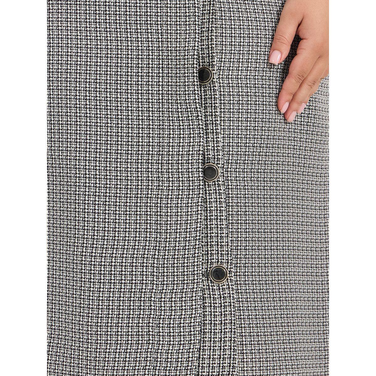 Styli Plus Size Self Design Short Sleeves Wrap Midi Dress-women-clothing-dresses-image-3