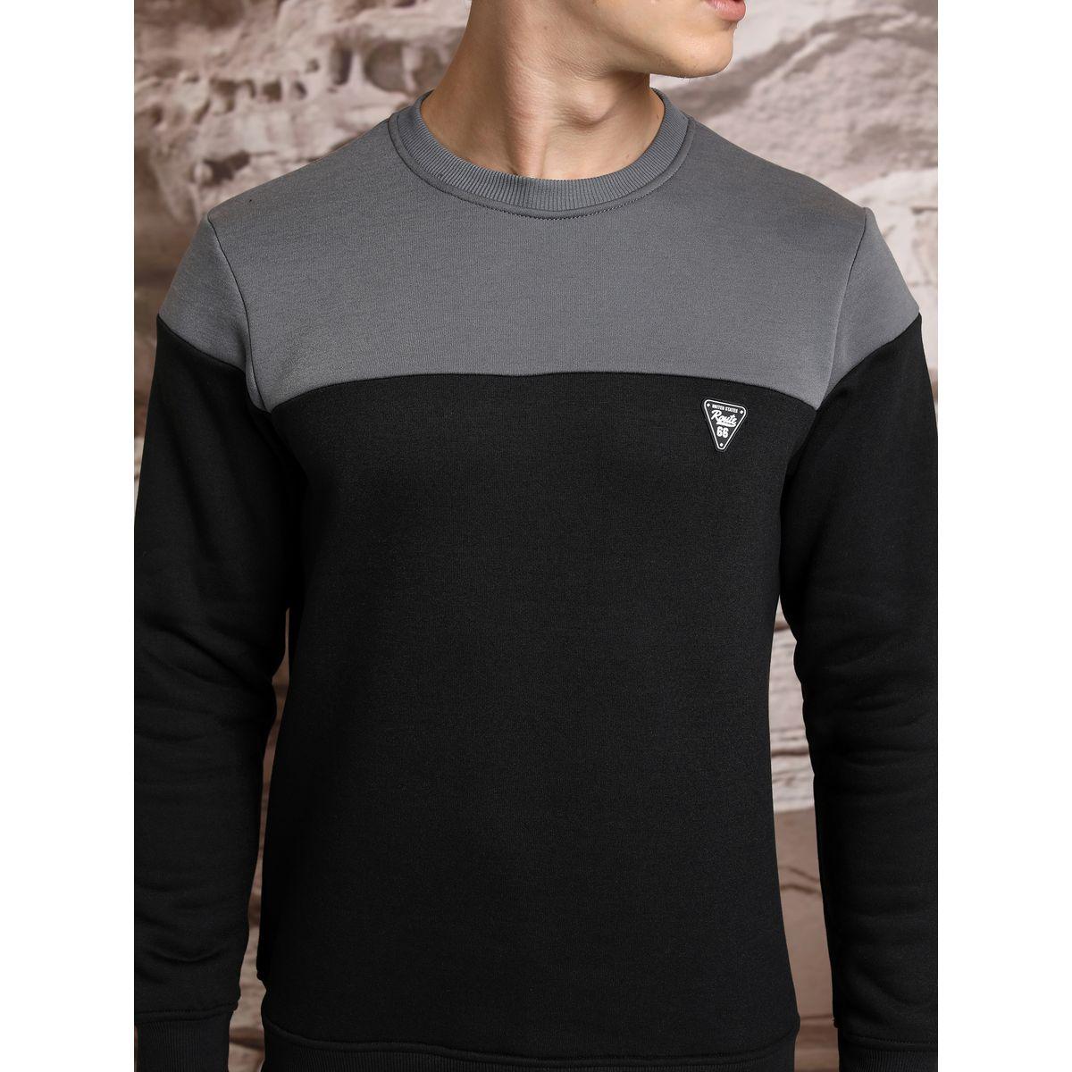 سويت شيرت بنمط كتل الالوان مع شارة كيتش × ستايلي-men-winterwear-hoodiesandsweatshirts-image-2