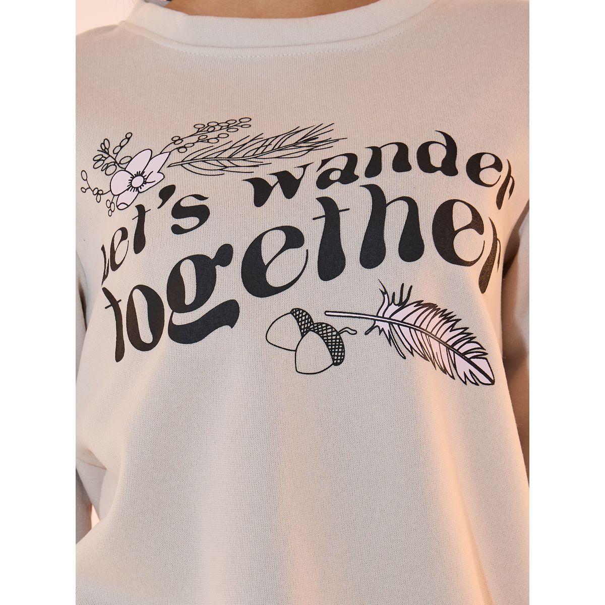 سويت شيرت بقصة عادية وطبعة جرافيك-women-winterwear-hoodiesandsweatshirts-sweatshirts-image-3