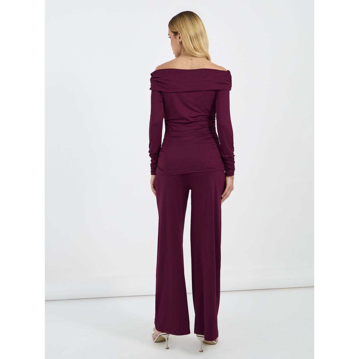 طقم منسق من بنطال بأرجل واسعة وبلوزة بأكتاف مكشوفة-women-clothing-coordsets-image-4