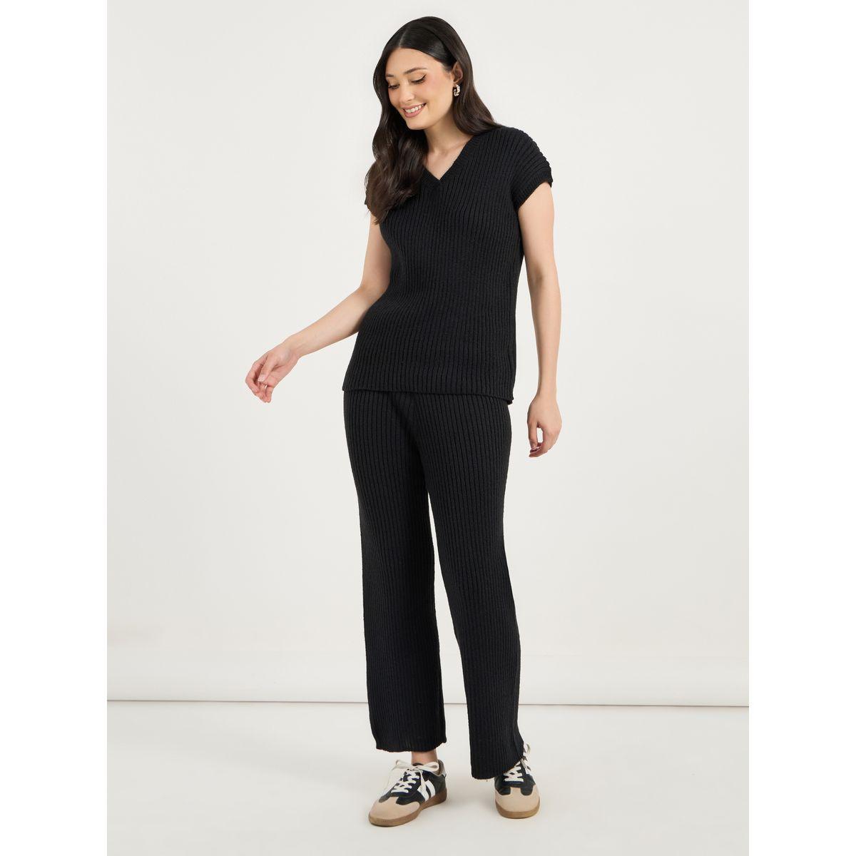 طقم منسق من بنطال بأرجل واسعة وبلوزة محبوكة-women-clothing-coordsets-image-1