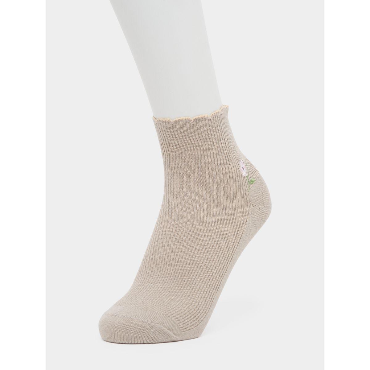 Styli Pack Of 3 - Floral Embroidered Socks-women-socksandstockings-image-6