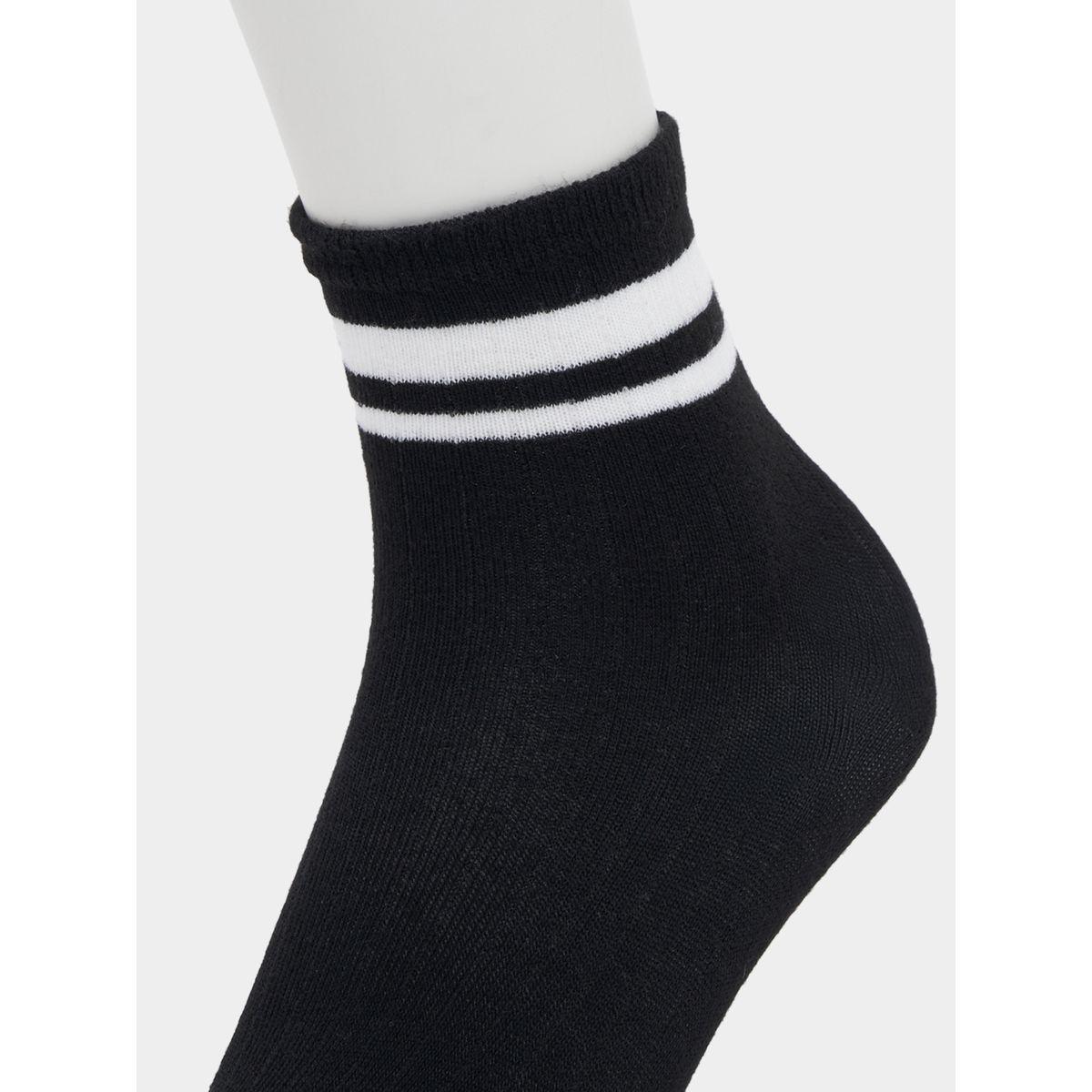 مجموعة من 5 جوارب بتفاصيل مخططة-women-socksandstockings-image-5