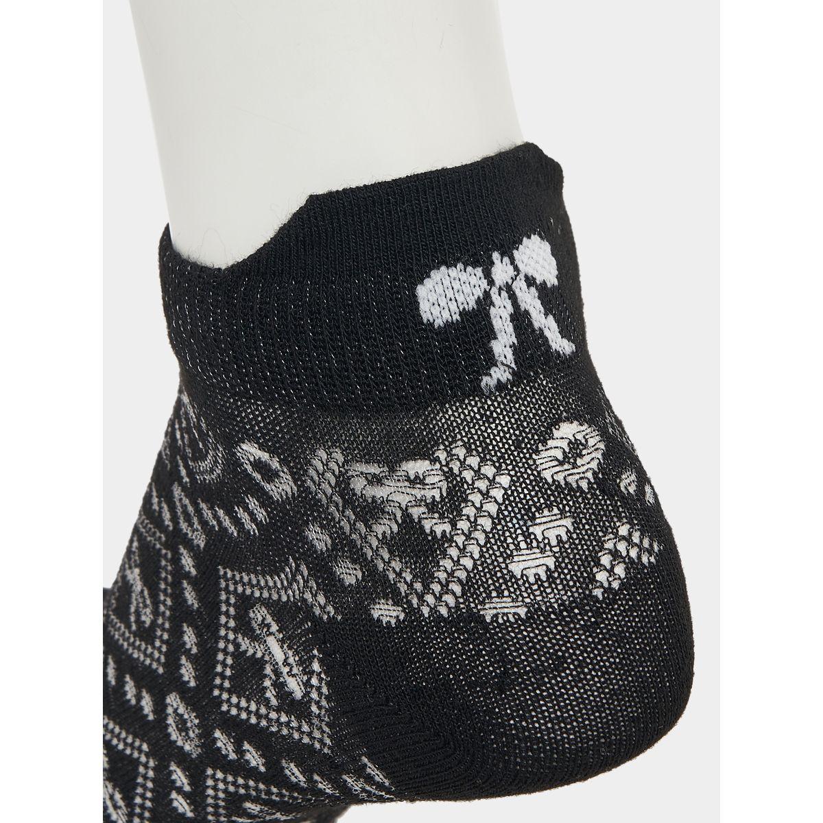 مجموعة من 5 جوارب بتفاصيل ريبون-women-socksandstockings-image-5