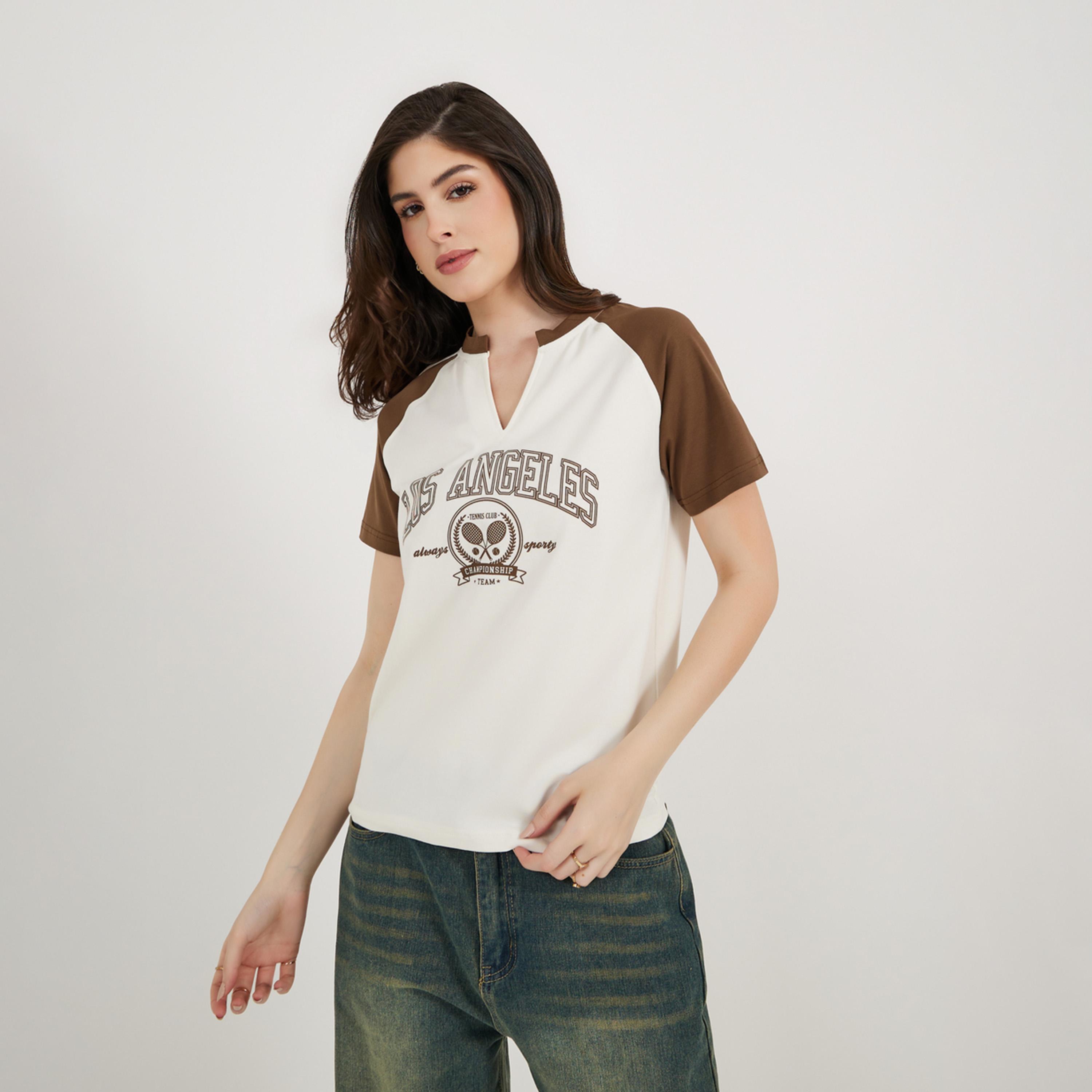 ستايلي - تي شيرت من القطن المرن بأكمام راجلان ورسومات لوس أنجلوس-women-clothing-tshirts-image-1