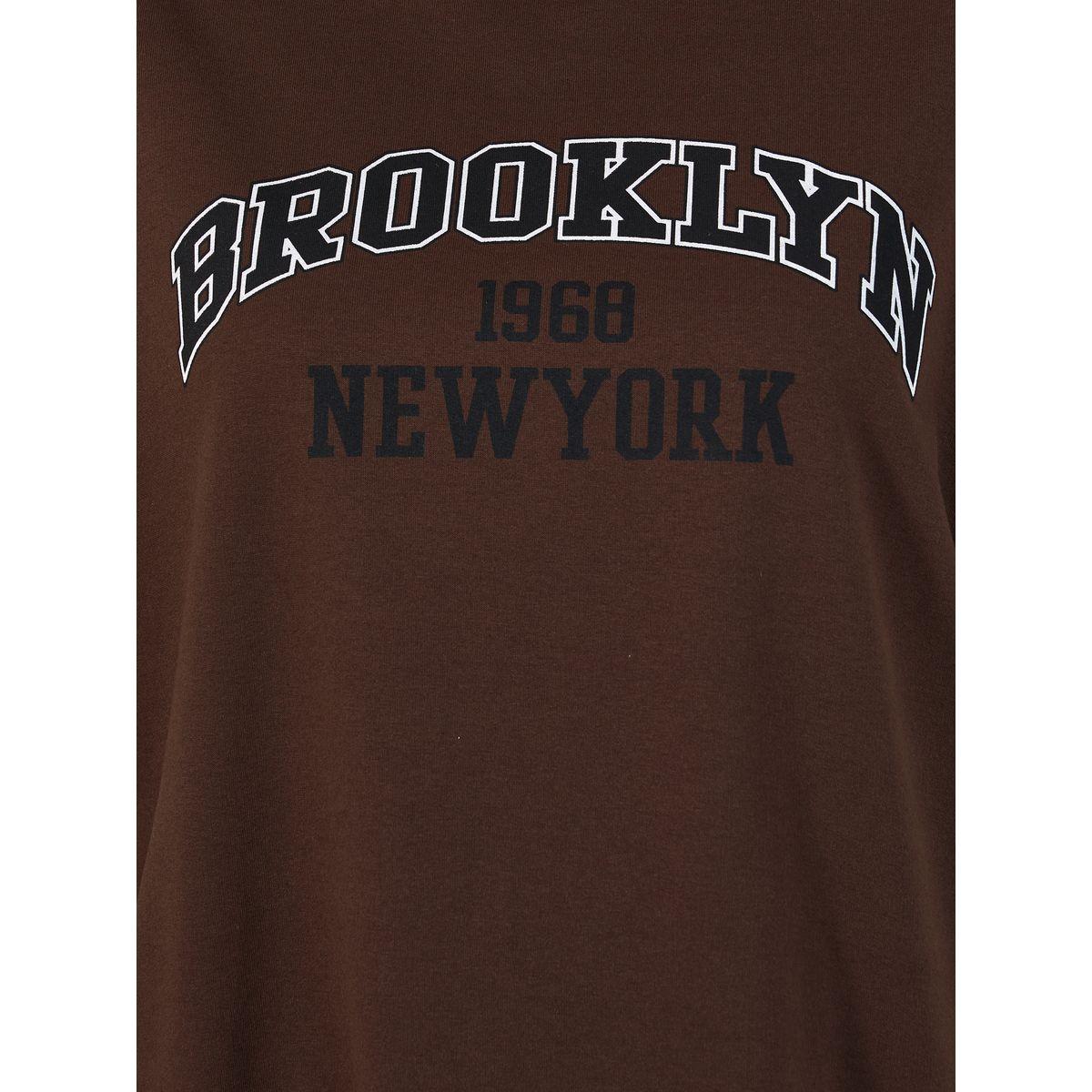 Styli Unwind Brooklyn Print Relaxed Fit Top & Jogger Lounge Set-women-clothing-coordsets-image-4