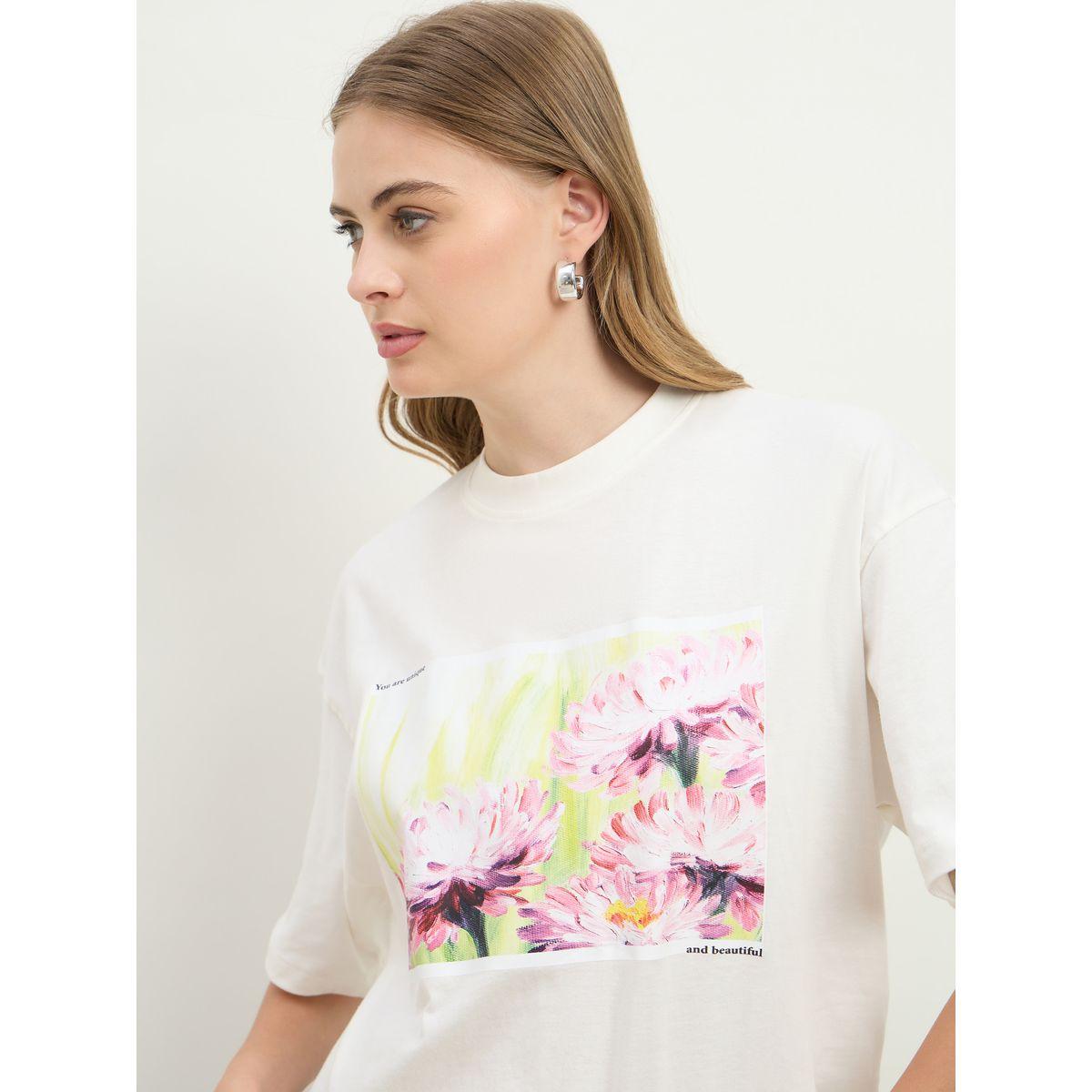 تيشيرت فضفاض بطبعة جرافيك-women-clothing-tshirts-image-4