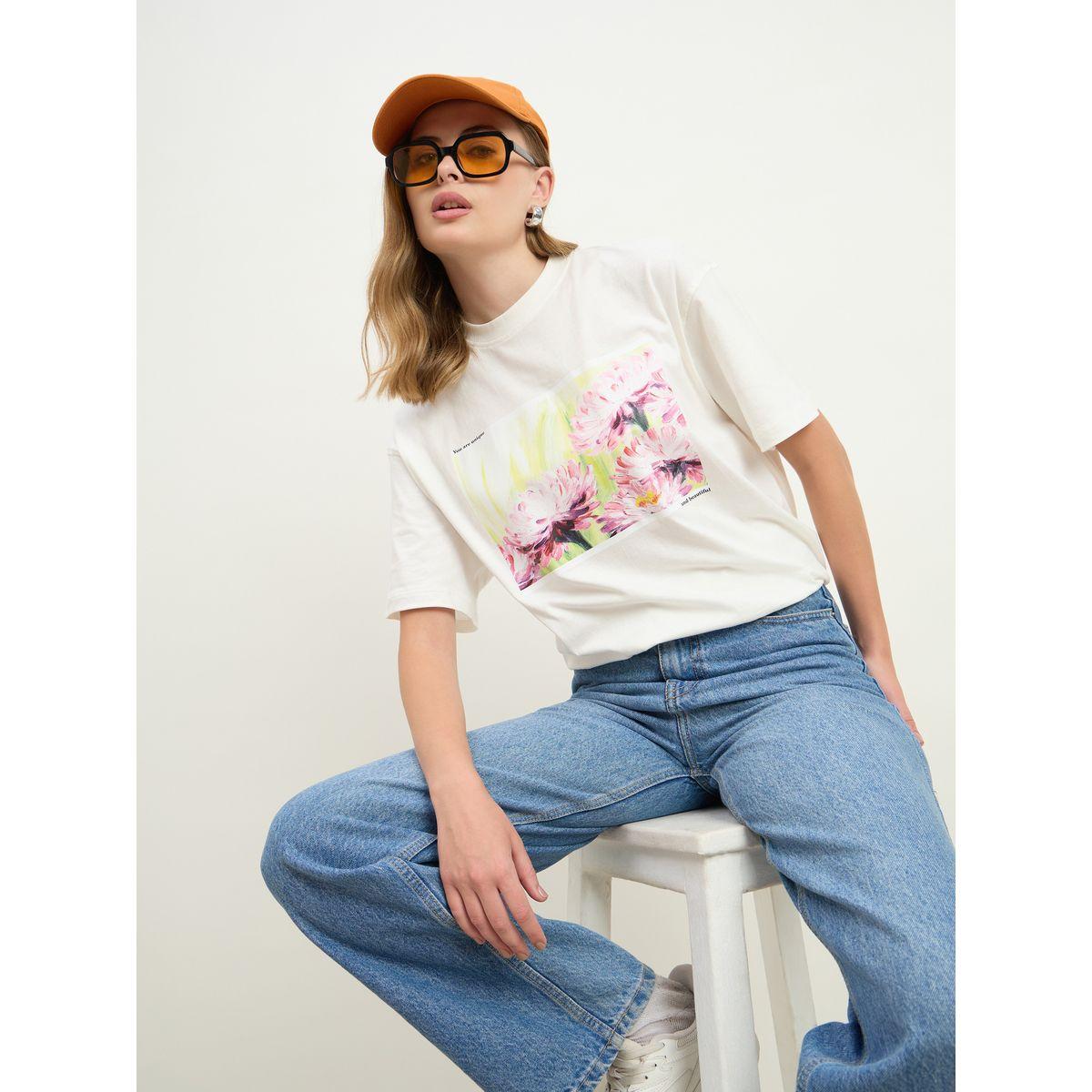 Styli Floral Graphic Print Short Sleeve Jersey Oversized T-Shirt-women-clothing-tshirts-image-6