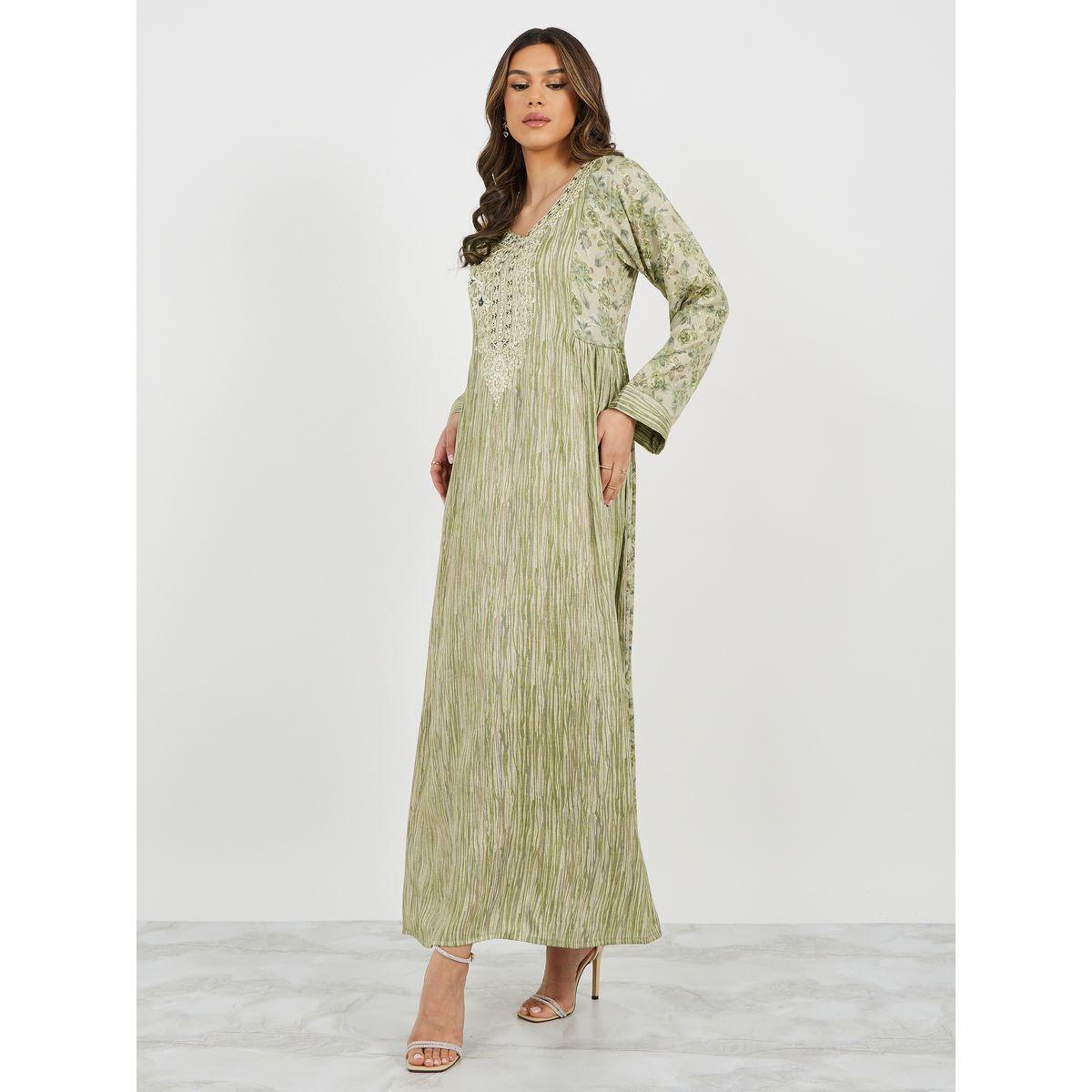 جلابية مطرزة على شكل حرف A مع تفاصيل مجمعة على الجانب-women-arabicclothing-jalabiyas-image-3
