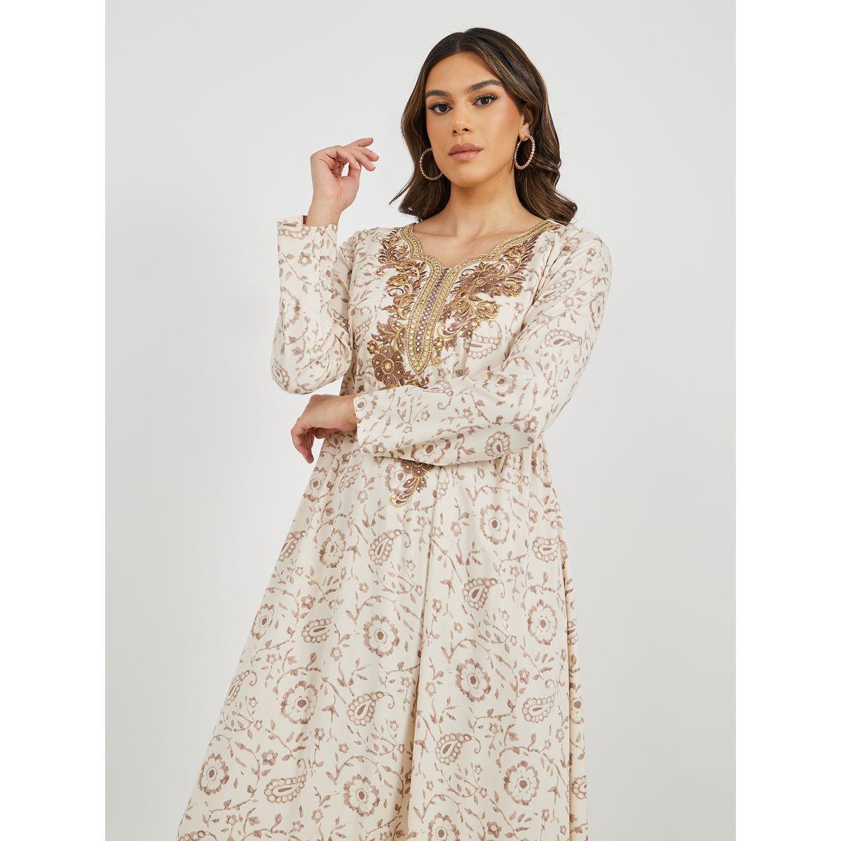 جلابية مطرزة بتفاصيل رقبة على شكل حرف A وطباعة شاملة-women-arabicclothing-jalabiyas-image-2