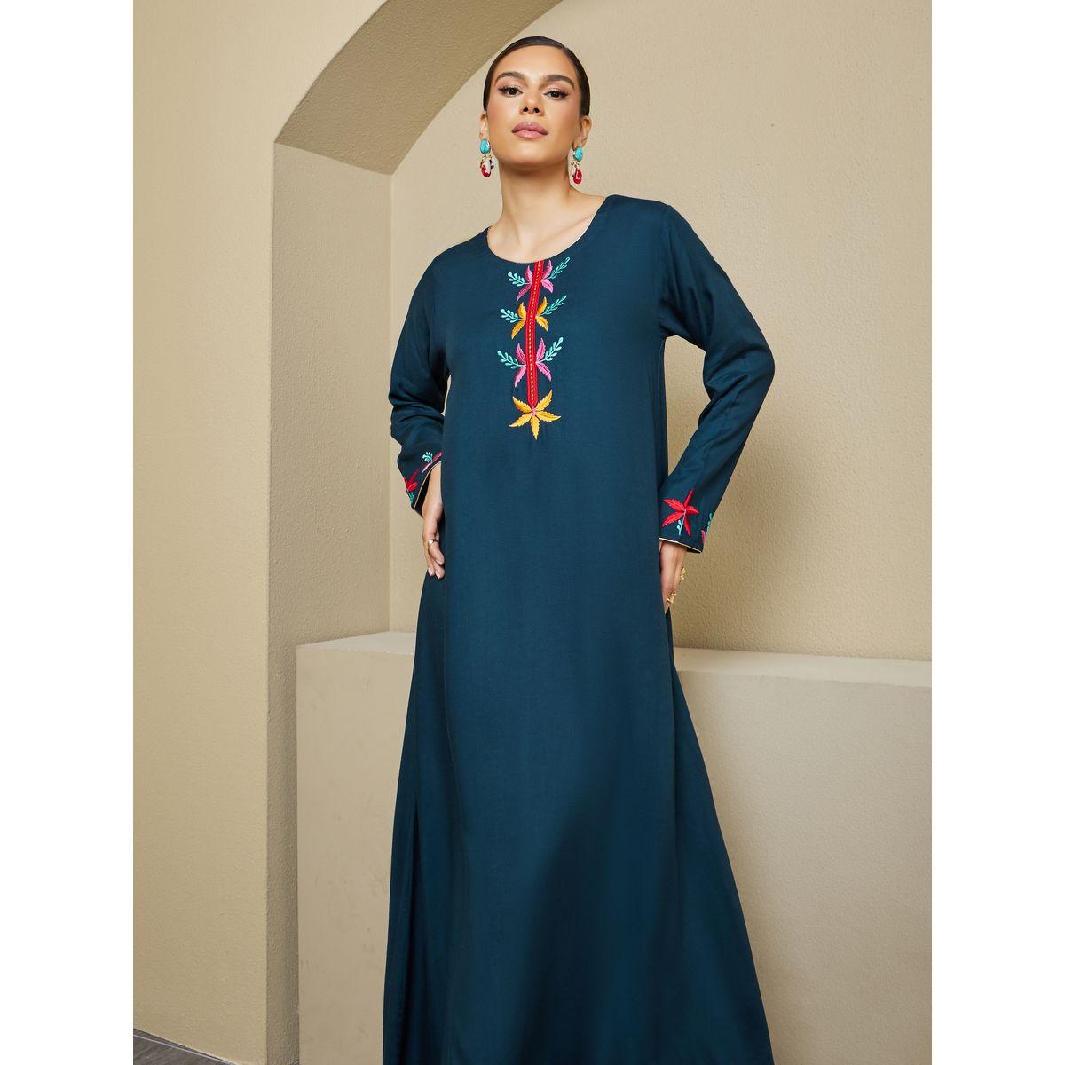 جلابية مطرزة برقبة دائرية على شكل حرف A-women-arabicclothing-jalabiyas-image-4
