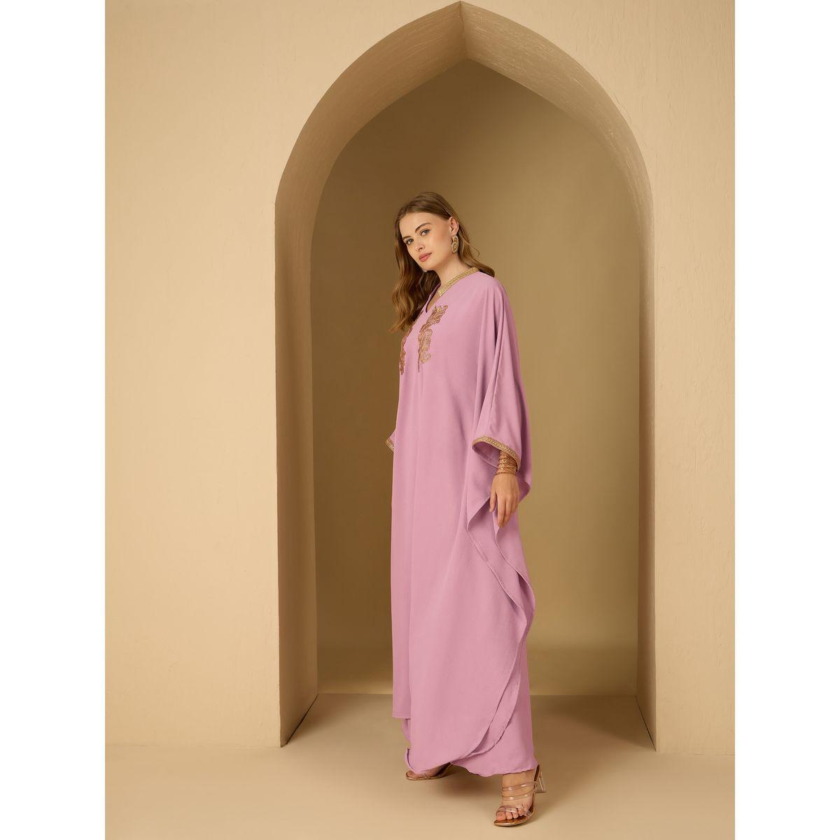 أميرة x ستايلي قفطان مزين بتفاصيل مُنمقة-women-arabicclothing-kaftan-image-3