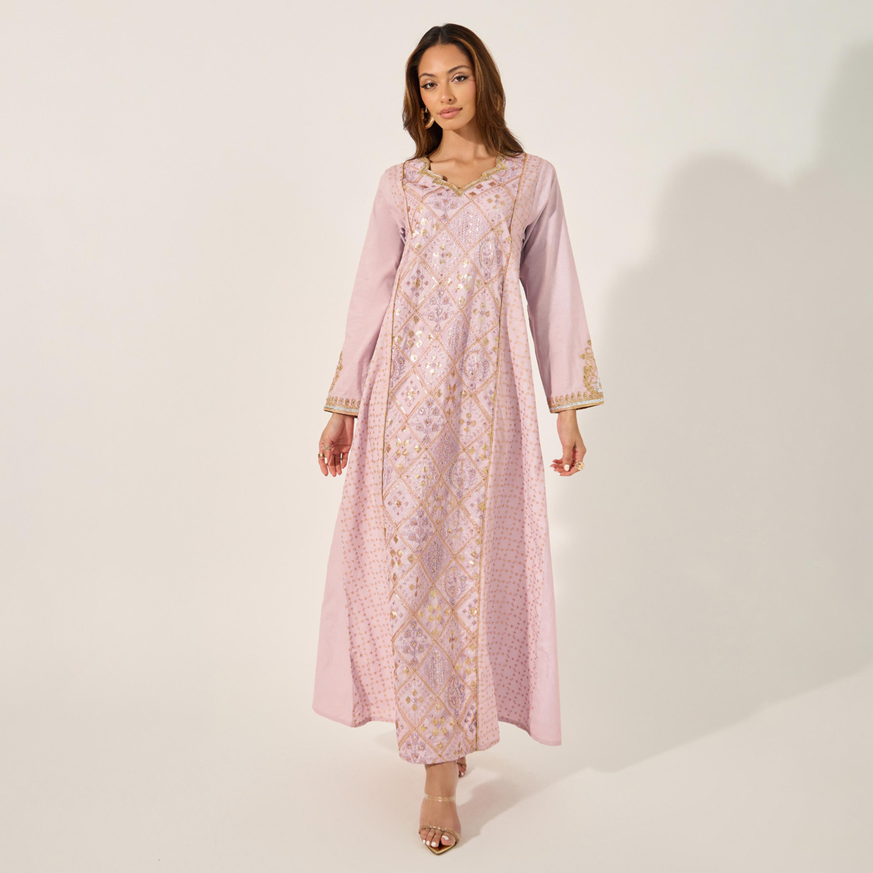 أميرة x ستايلي جلابية بتداخلات مُطرّزة وتفاصيل دانتيل-women-arabicclothing-jalabiyas-image-2