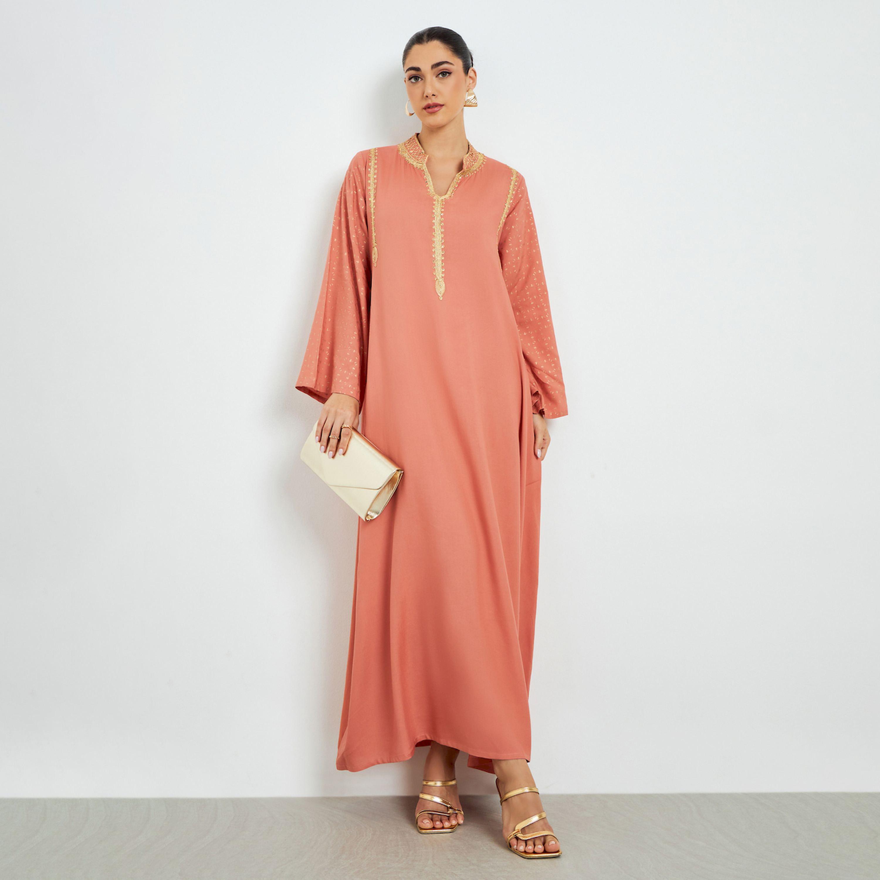 جلابية وردية مطرزة بحافة واسعة-women-arabicclothing-jalabiyas-image-1