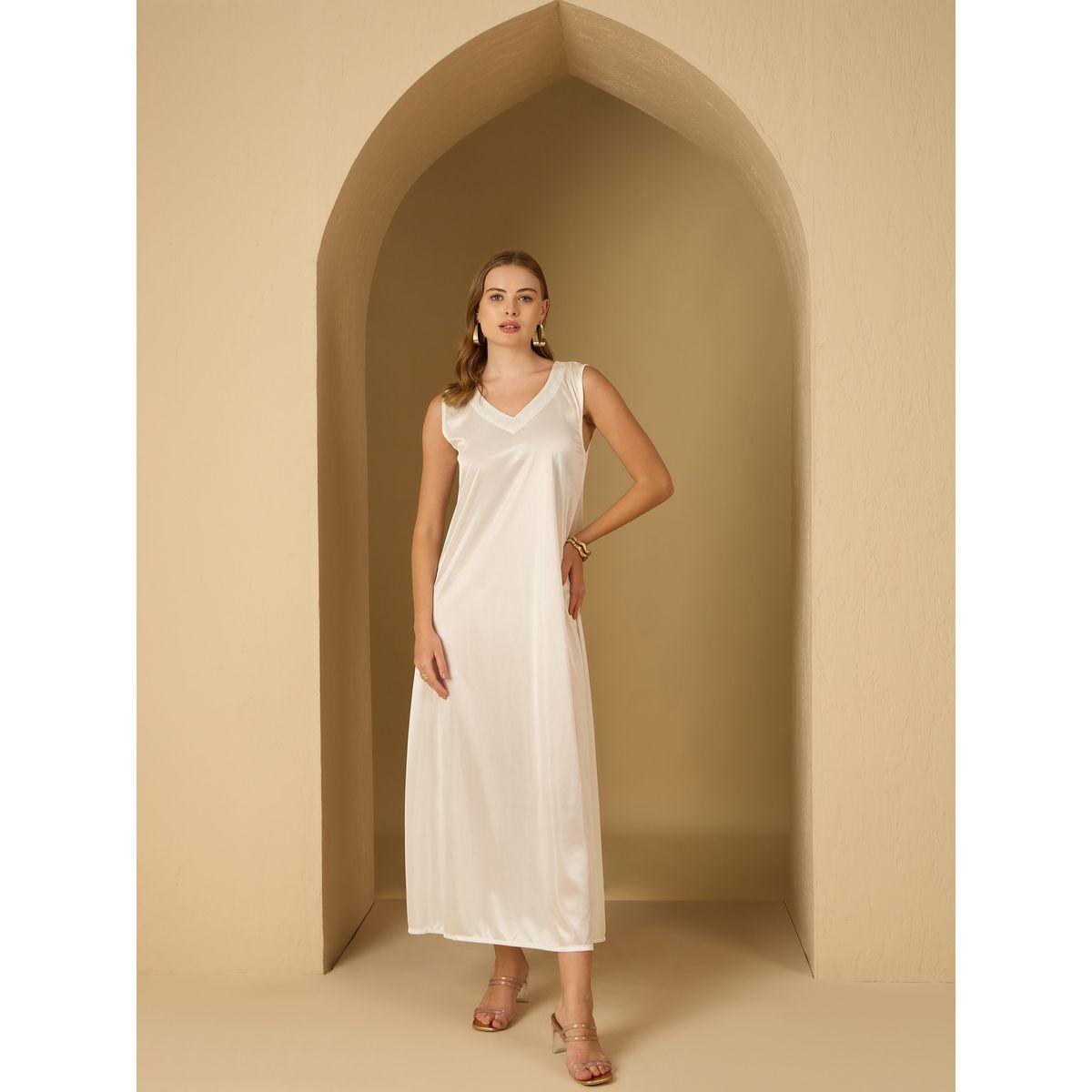 جلابية مزينة بطبعات وتفاصيل مُطرزة-women-arabicclothing-jalabiyas-image-8