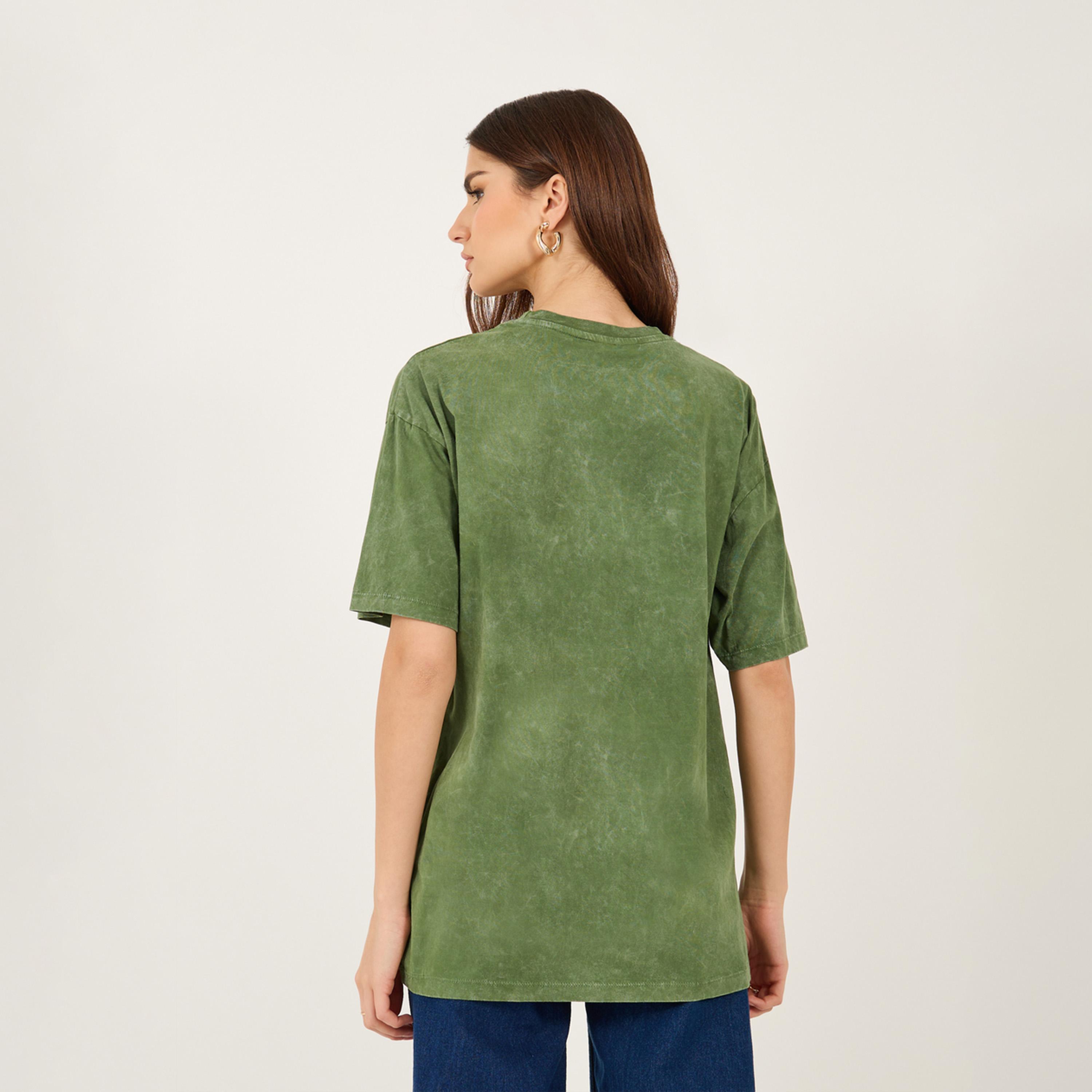 ستايلي - تي شيرت باهت بتفاصيل شعار ورقبة دائرية كبير الحجم-women-clothing-tshirts-image-5
