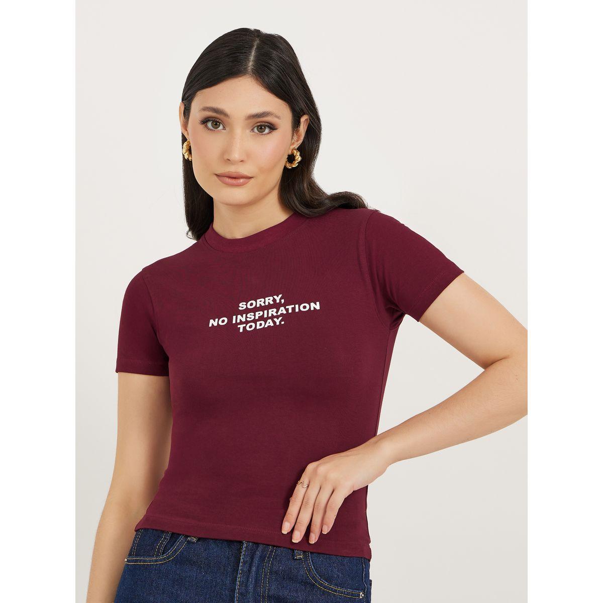 تيشيرت مُجسم قصير بطبعة كتابة-women-clothing-tshirts-image-3