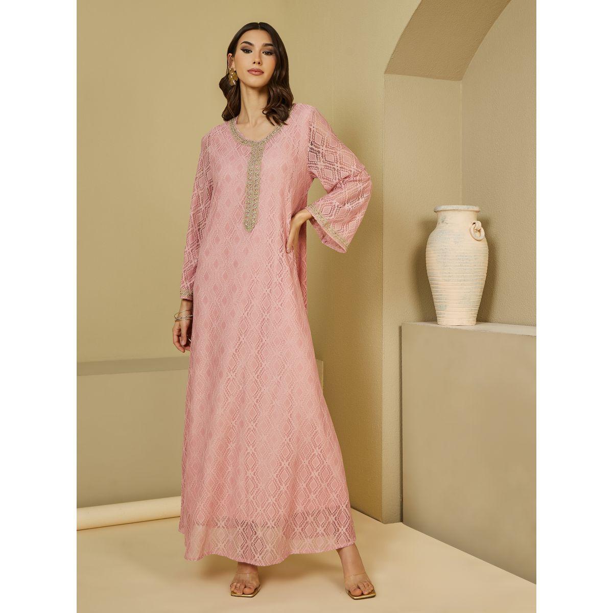 جلابية بتداخلات مُطرّزة وتفاصيل دانتيل-women-arabicclothing-jalabiyas-image-1