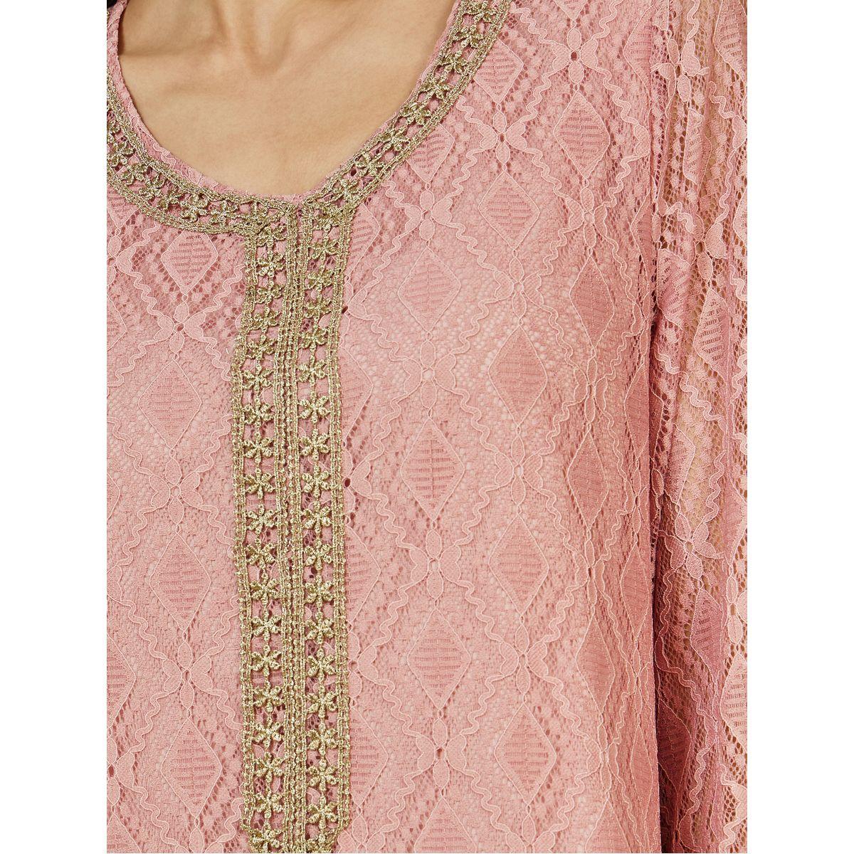 جلابية بتداخلات مُطرّزة وتفاصيل دانتيل-women-arabicclothing-jalabiyas-image-3