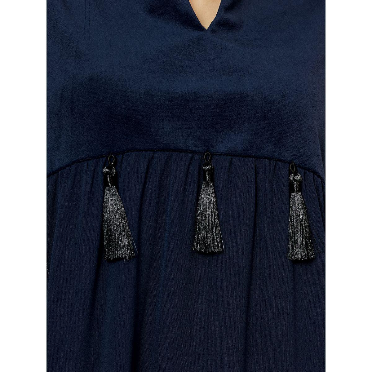 جلابية بتفاصيل بارزة الملمس وشراشيب-women-arabicclothing-jalabiyas-image-3