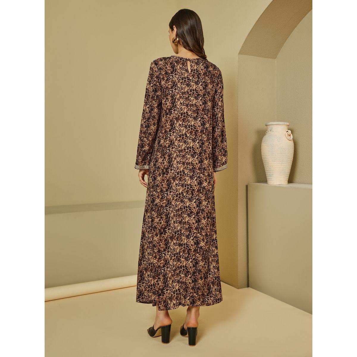 Styli Leopard Print Jalabiya with Golden Lace Detail-women-arabicclothing-jalabiyas-image-4
